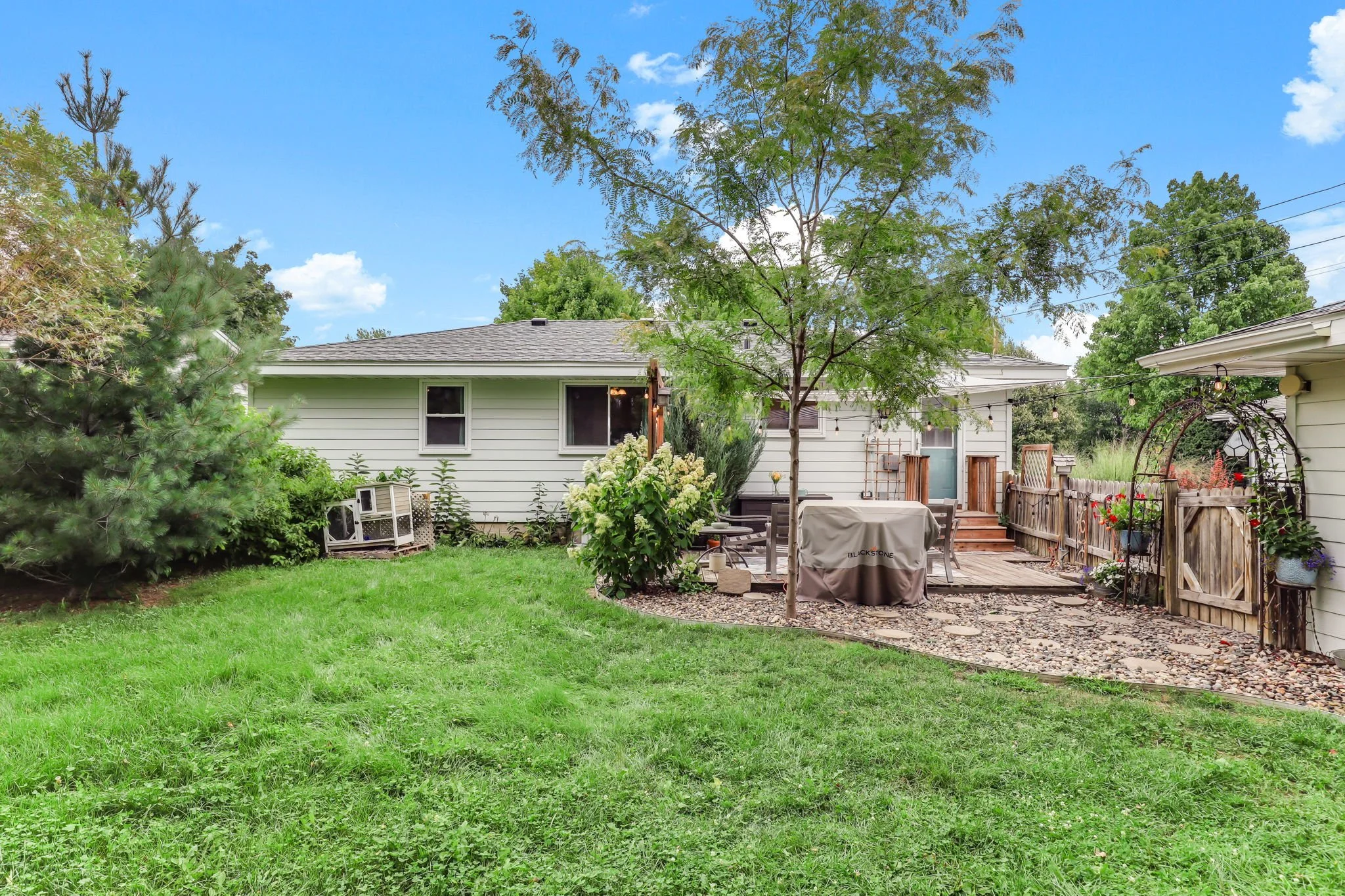 27-web-or-mls-8502-Upper-206th-St-W-27.jpg