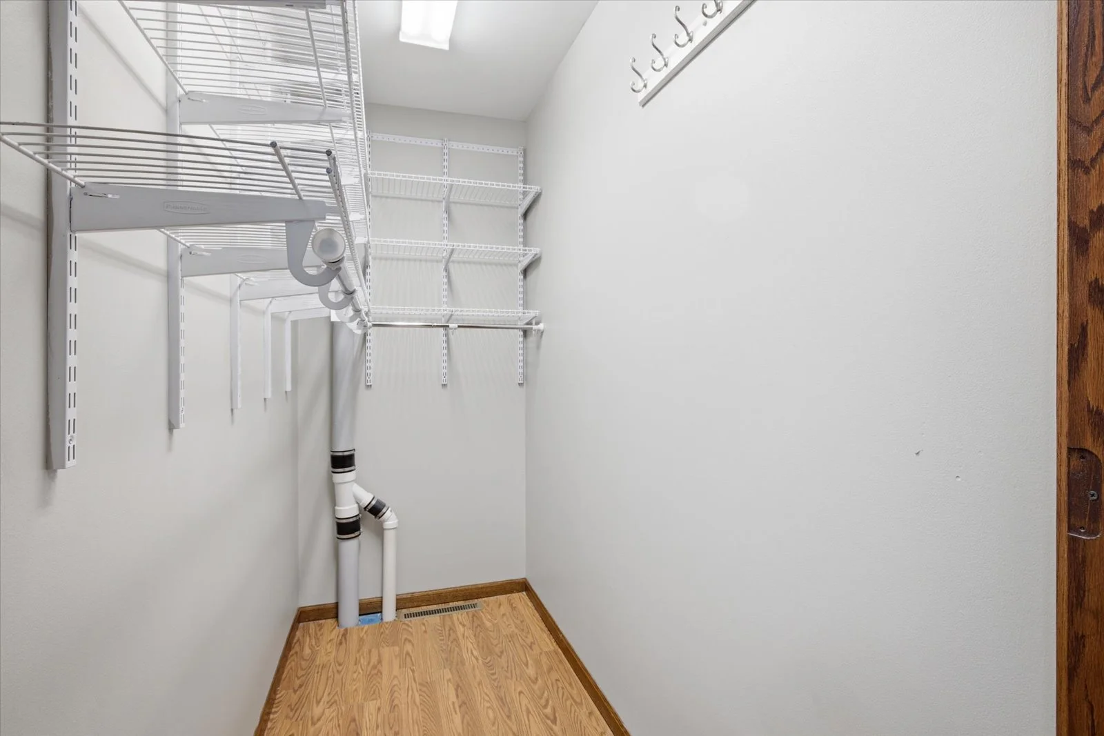 29-Interior.jpg