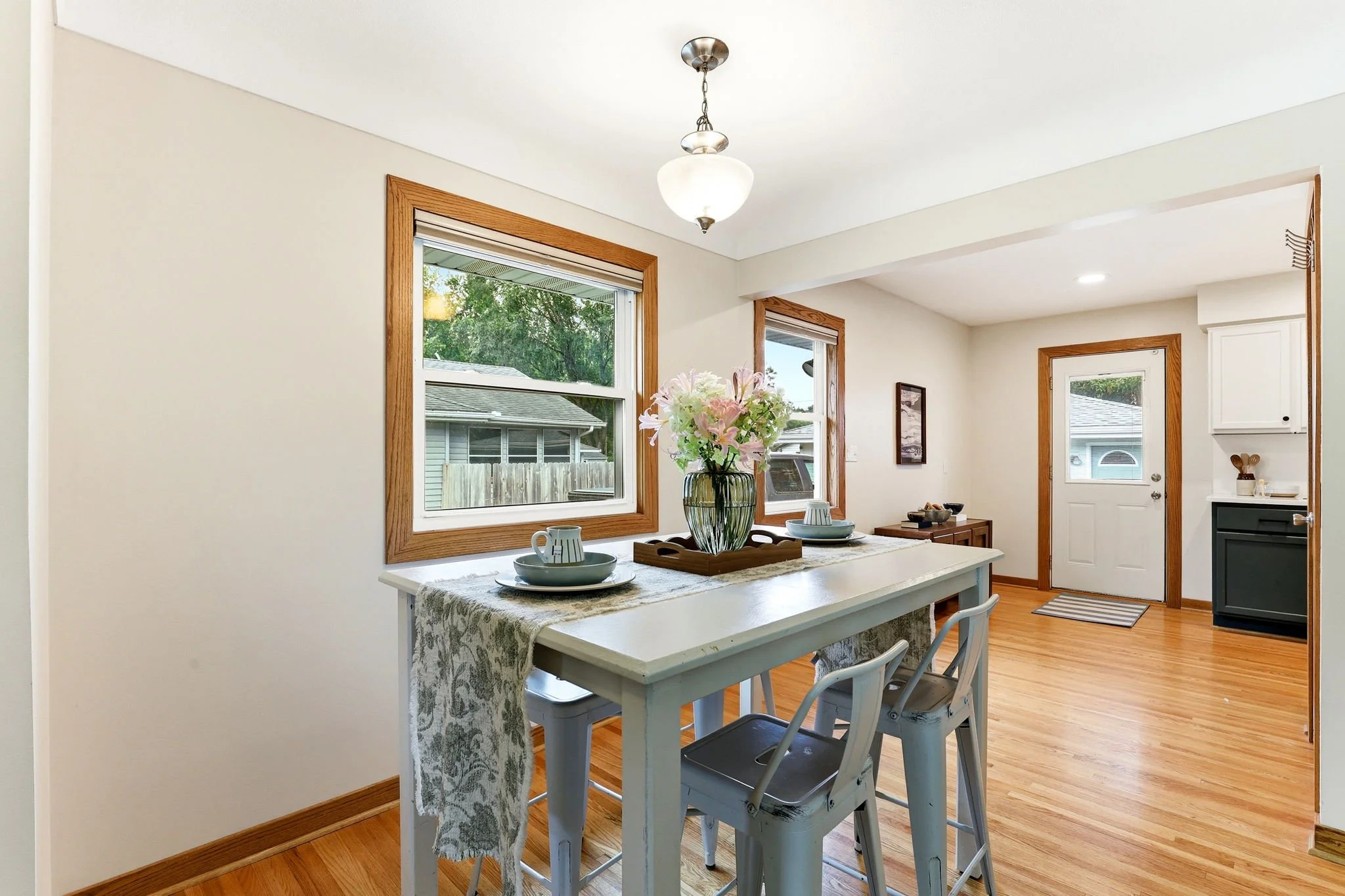 6-web-or-mls-8502-Upper-206th-St-W-06.jpg