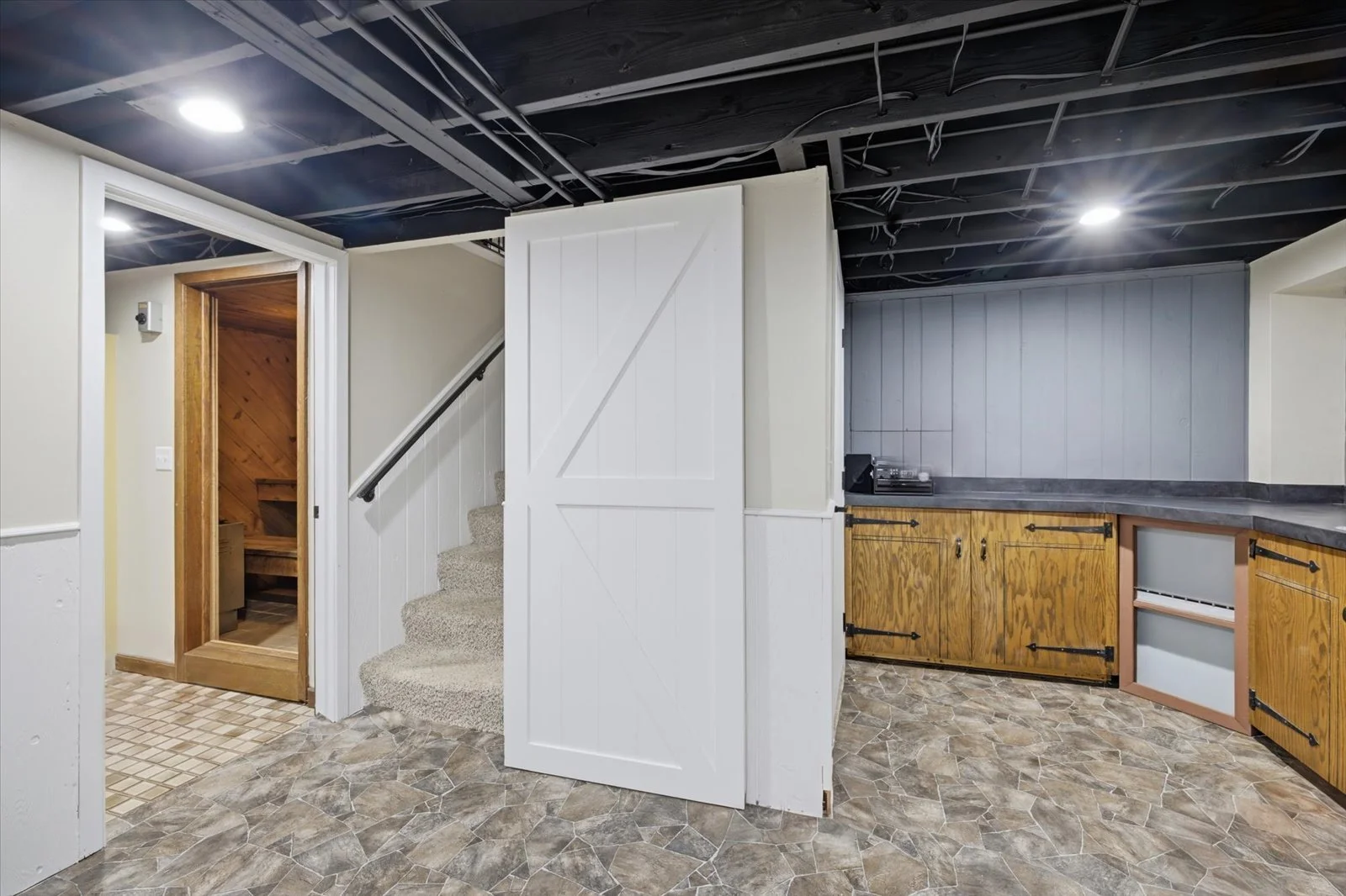 36-Interior.jpg