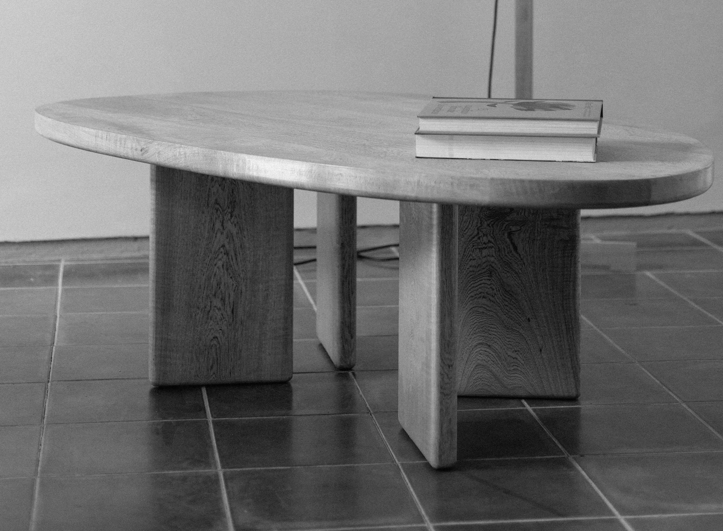 Mesa tortuga en madera de Jacaranda