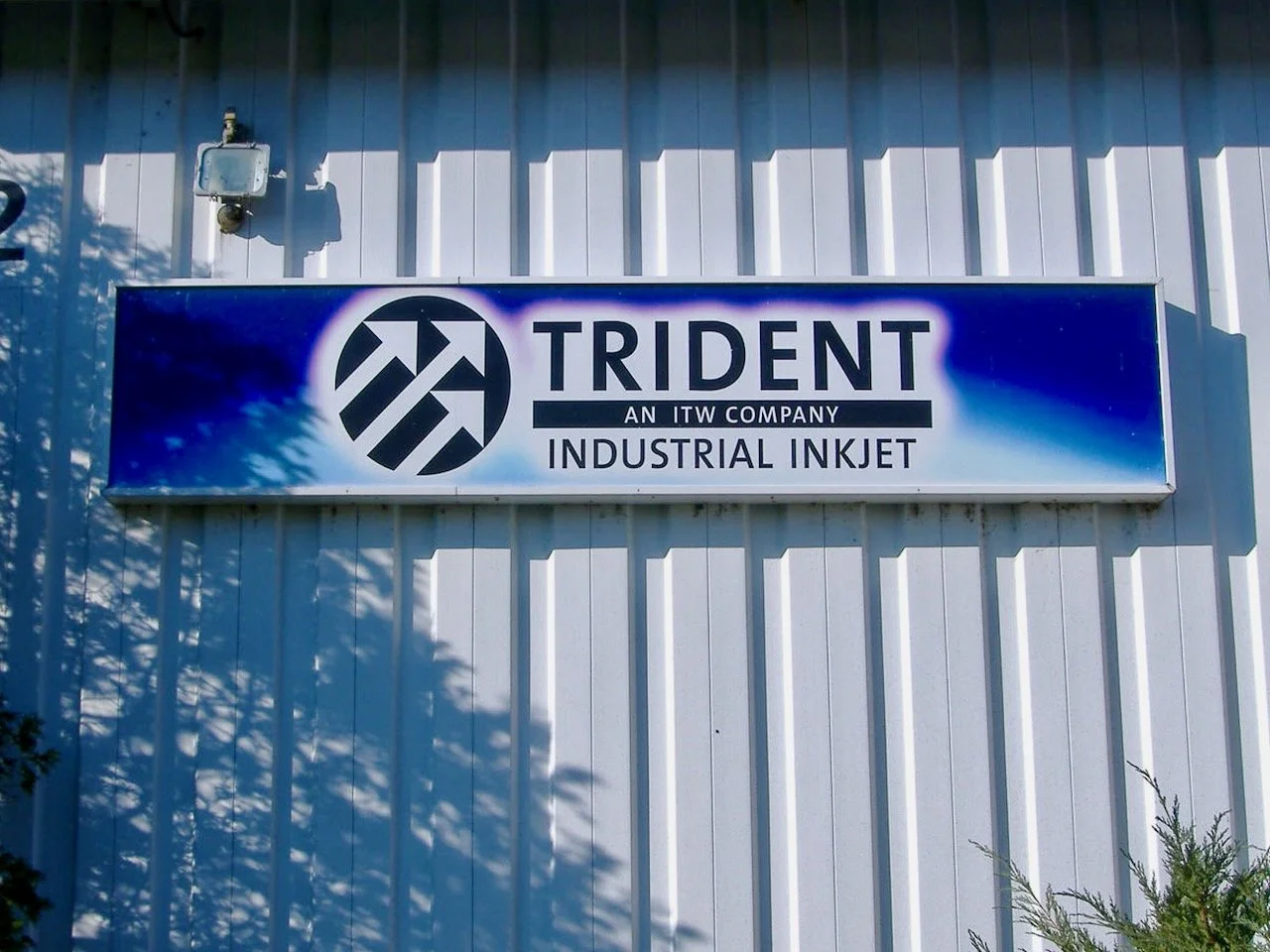 Industrial-LED-Lighted-Box-Building-Sign - 1.jpeg