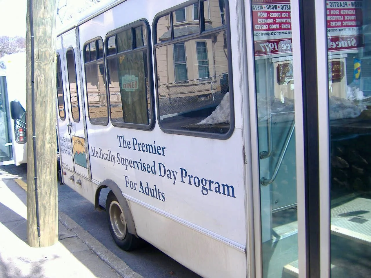 Vehicle-Graphics-Lettering - 41.jpeg