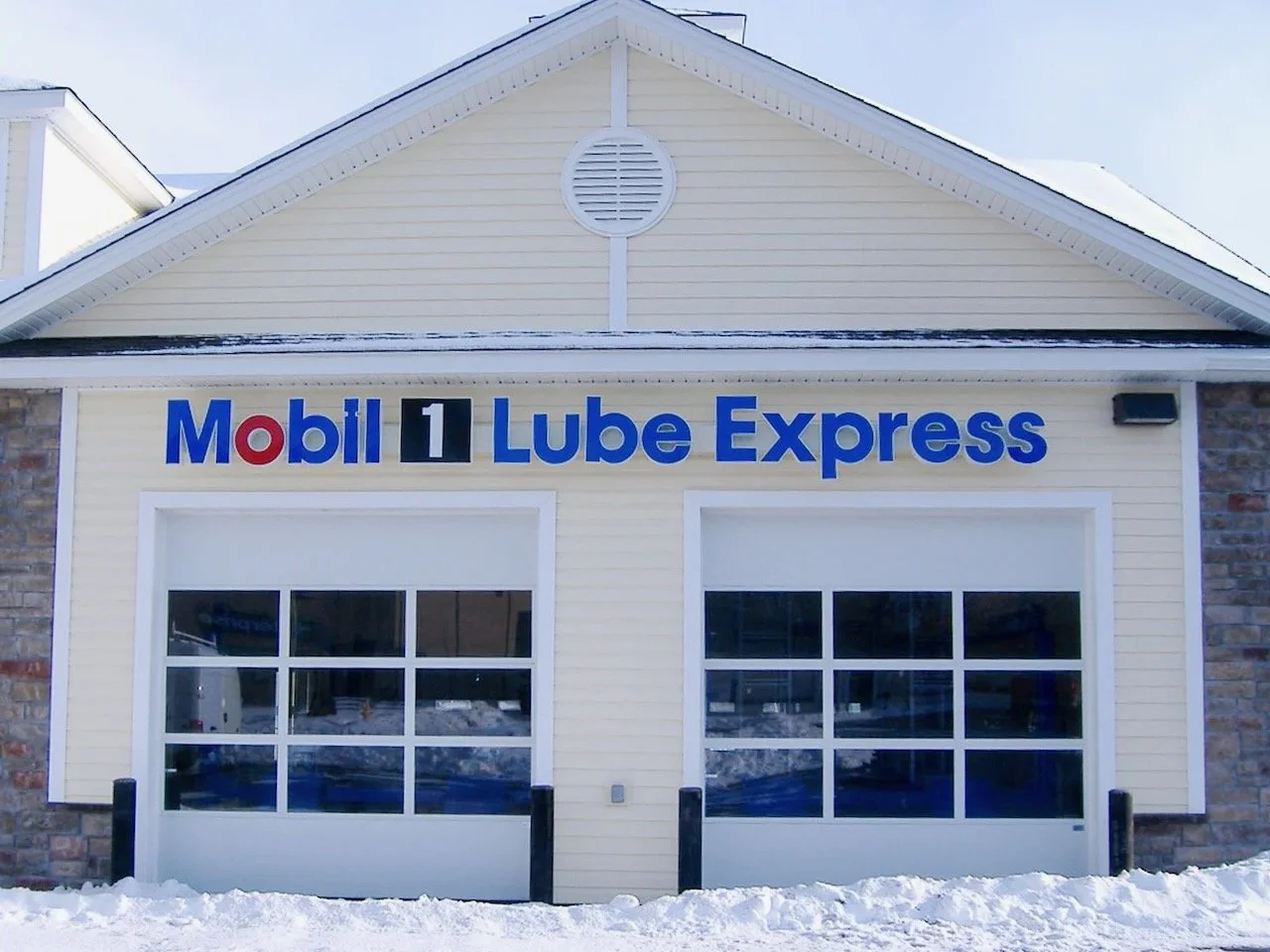 Connecticut-Lube-Signs - 1.jpeg
