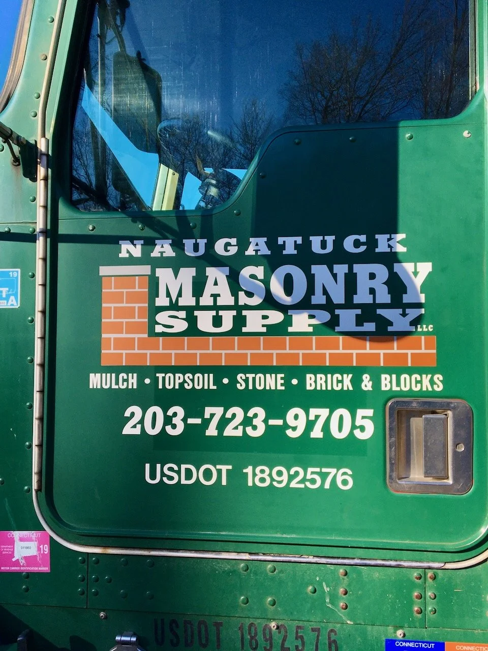 Vehicle-Graphics-Lettering - 116.jpeg