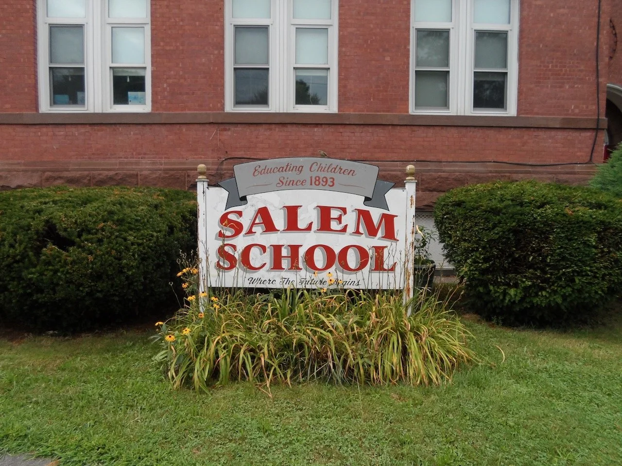 Connecticut-School-Signs - 1 (3).jpeg