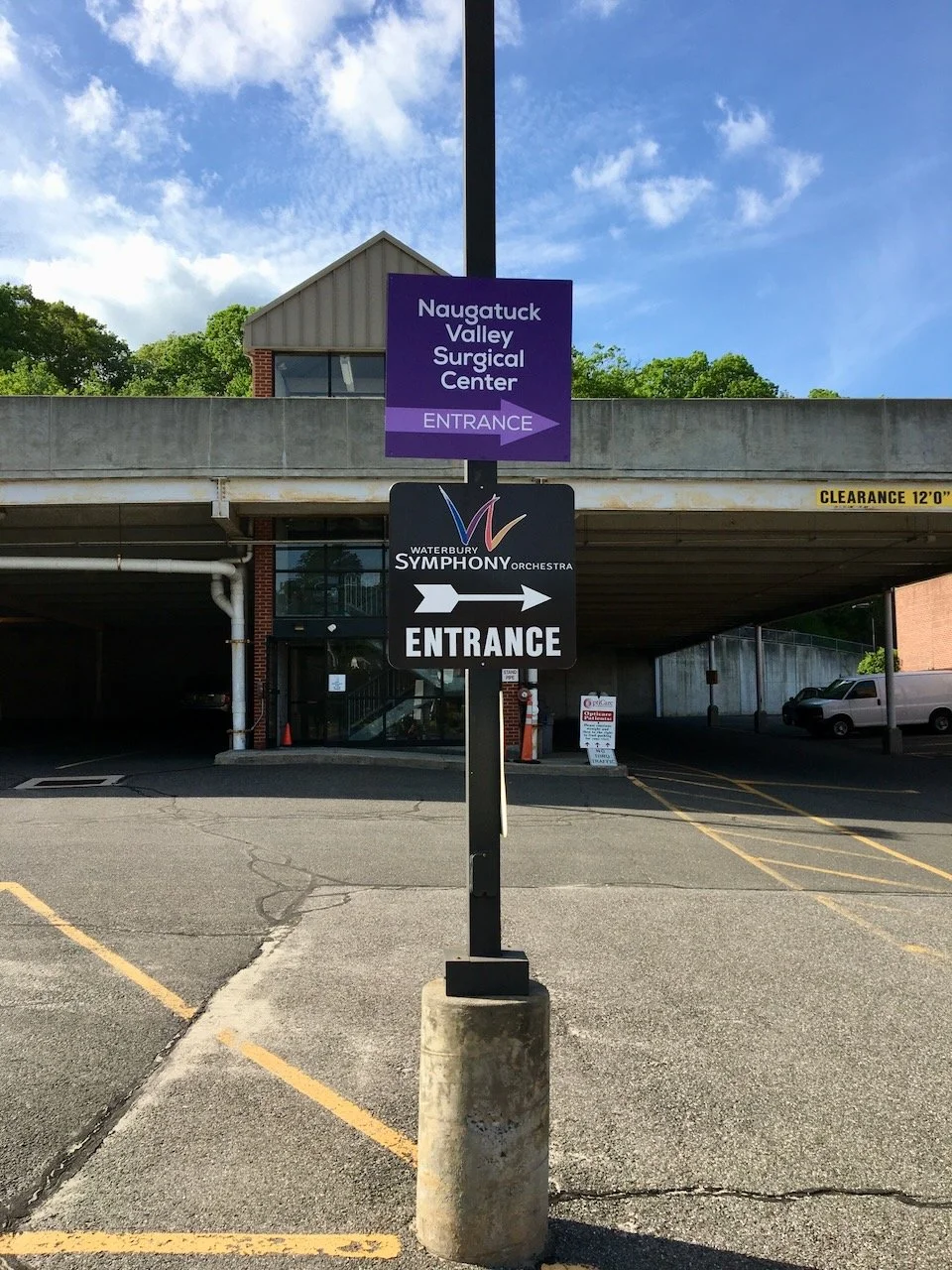 Medical-Center-Direction-Sign - 1.jpeg