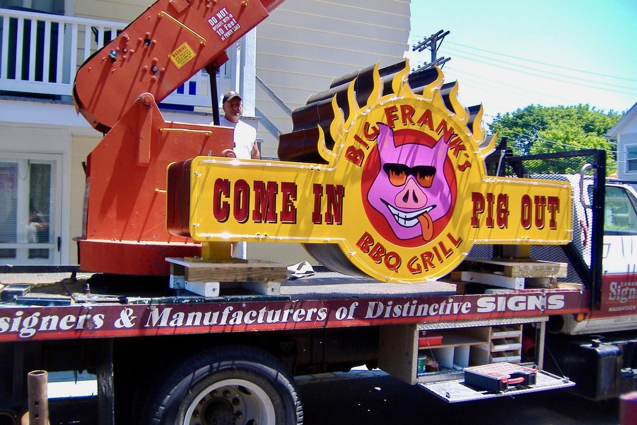 Custom-Lighted-Sign-for-Restaurant-Grill - 1.jpeg