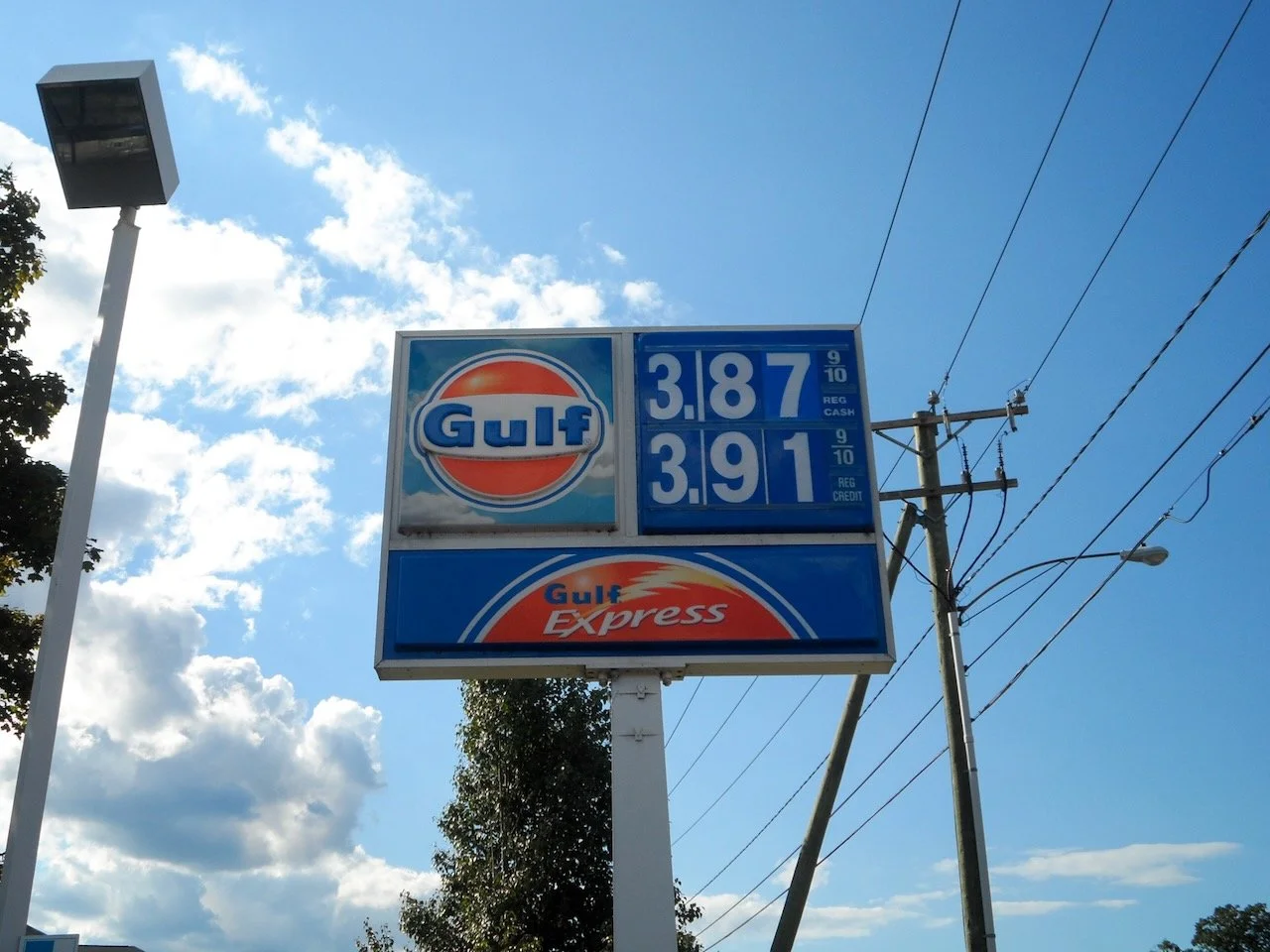 Connecticut-Gas-Signs - 1 (2).jpeg