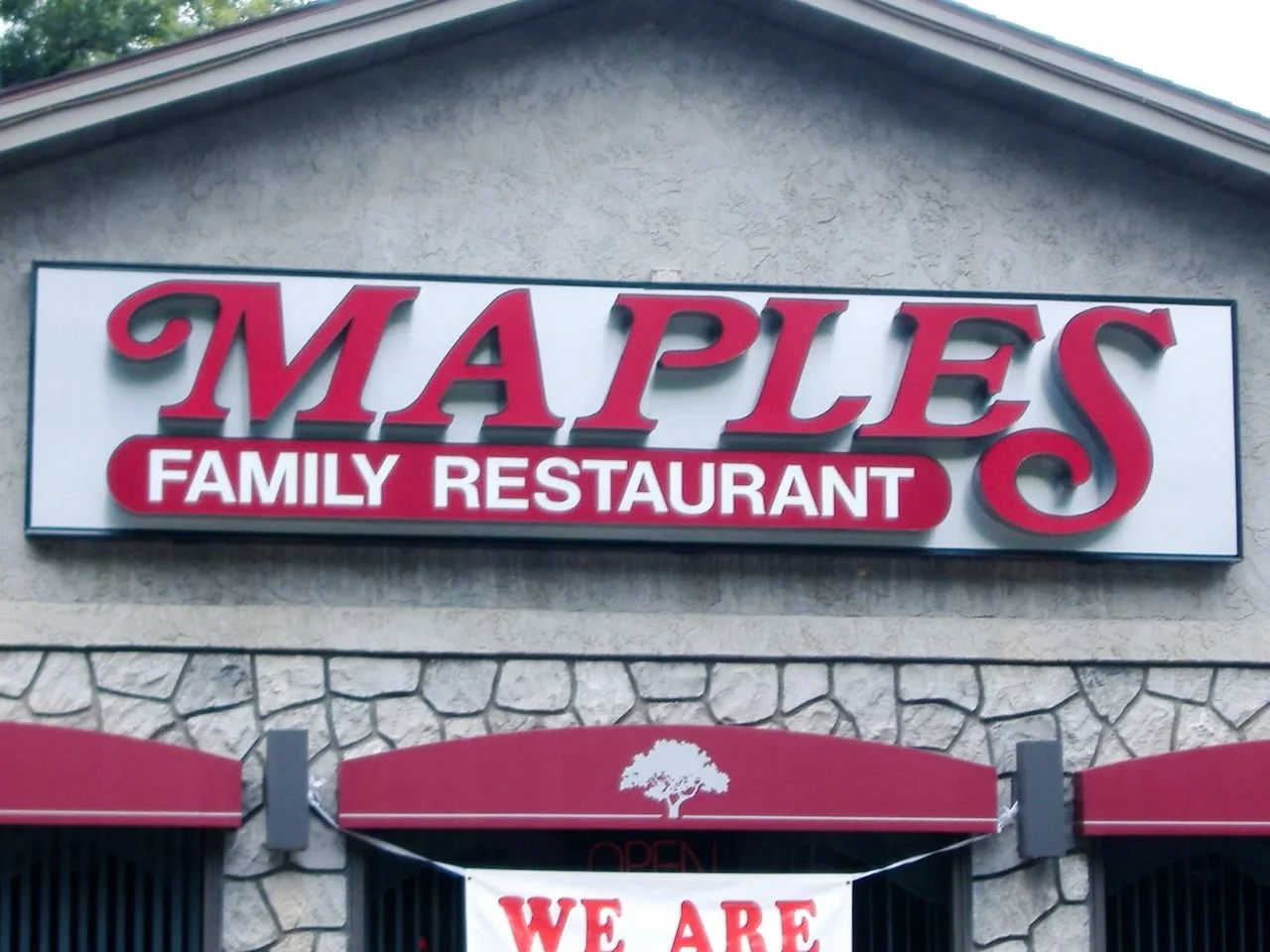 Restaurant-Front-Lighted-Box-Sign - 1.jpeg