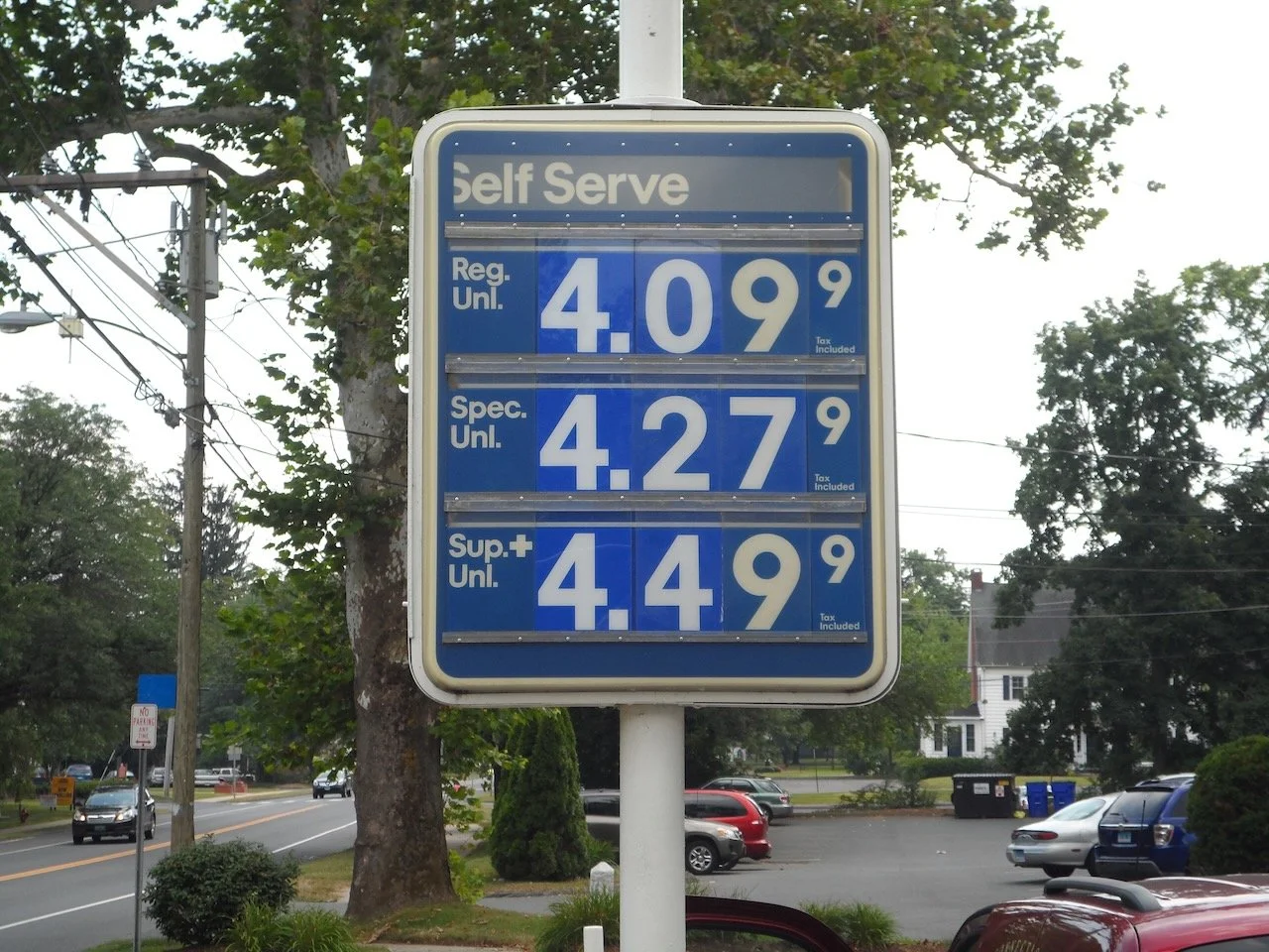 Connecticut-Gas-Signs - 1.jpeg