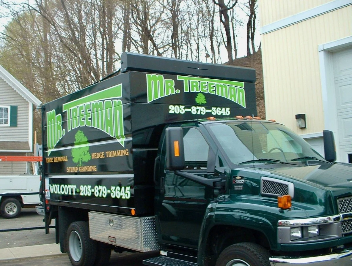 Vehicle-Graphics-Lettering - 10.jpeg