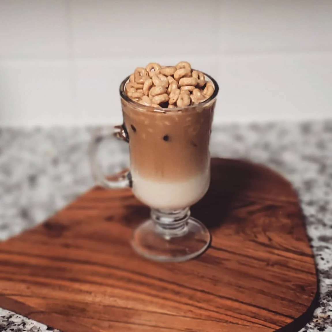 Made @milkteamali 's cereal milk latte this morning 🌄👌

So delicious! Will definitely be doing this again 😊
.
.
.
.
.
#homecaf&eacute; #tealatte #milktea #lattelove #happyfriday #homecafe #cereallatte #simplepleasures #teatime #tealover #stressrel