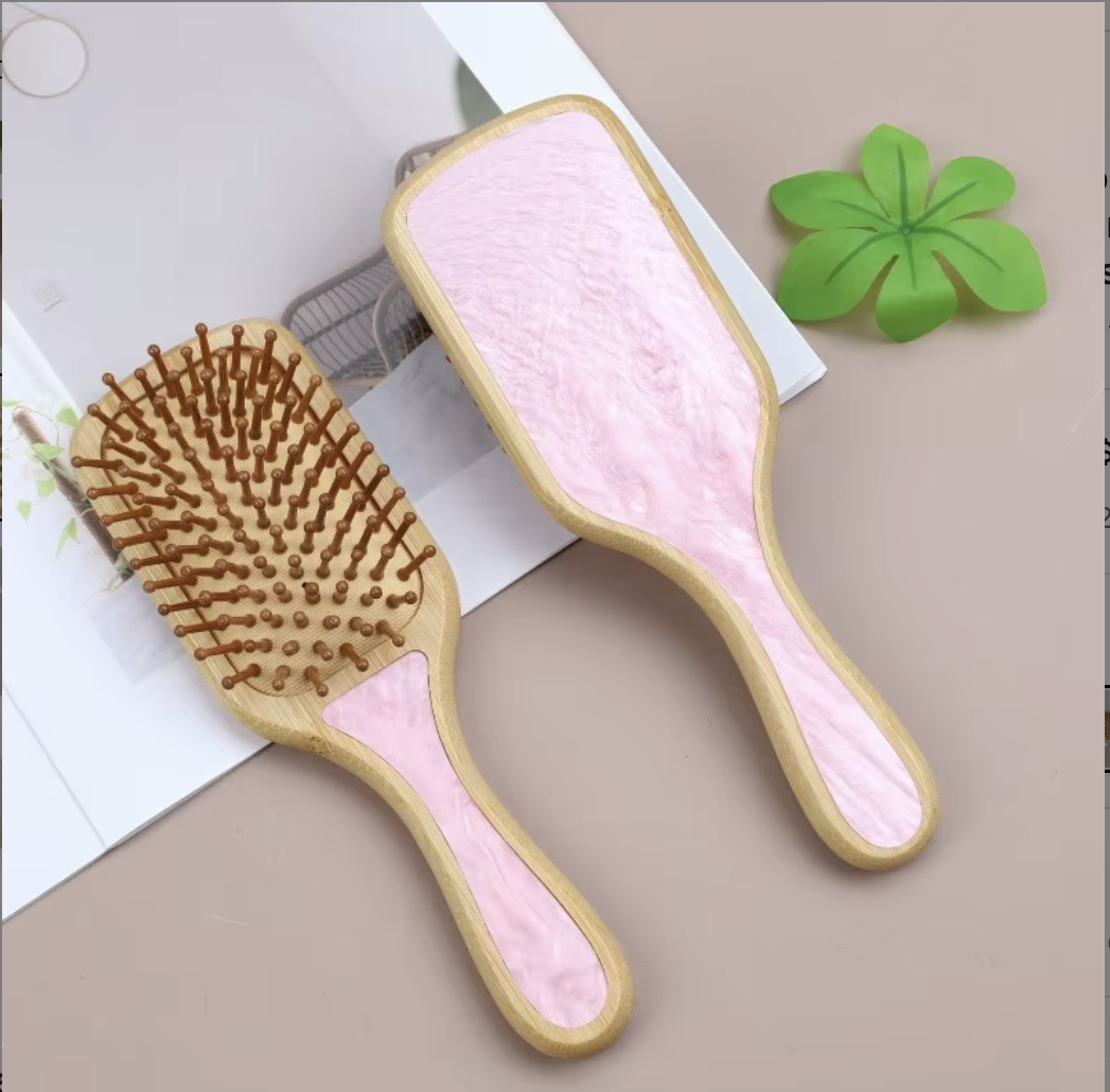 The House Essential Brush