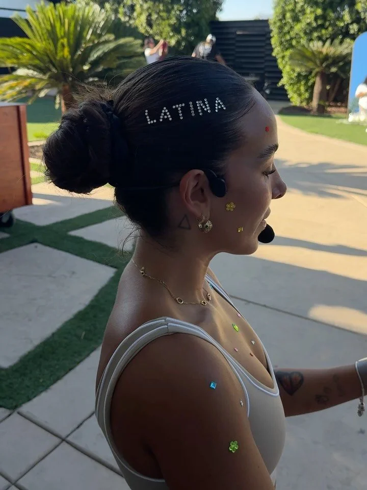 I started offering hair gems for the girlies who came to my events with their hair already up and didn&rsquo;t want to mess with their hairstyle, but still wanted in on the sparkle ✨

Turns out they&rsquo;re PERFECT for Pilates too 🙂&zwj;↕️

A littl