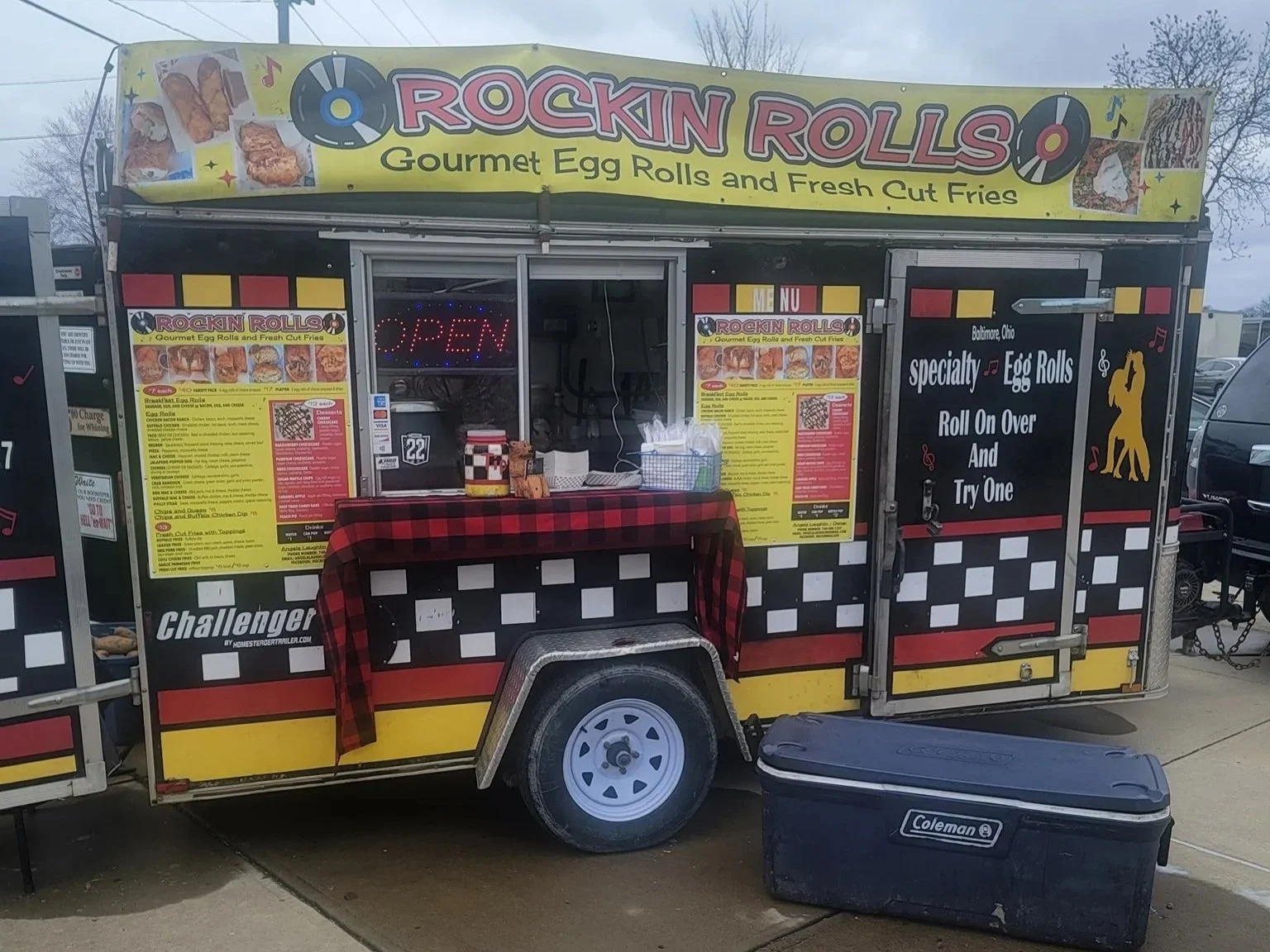 FOOD TRUCK: Rockin' Rolls!