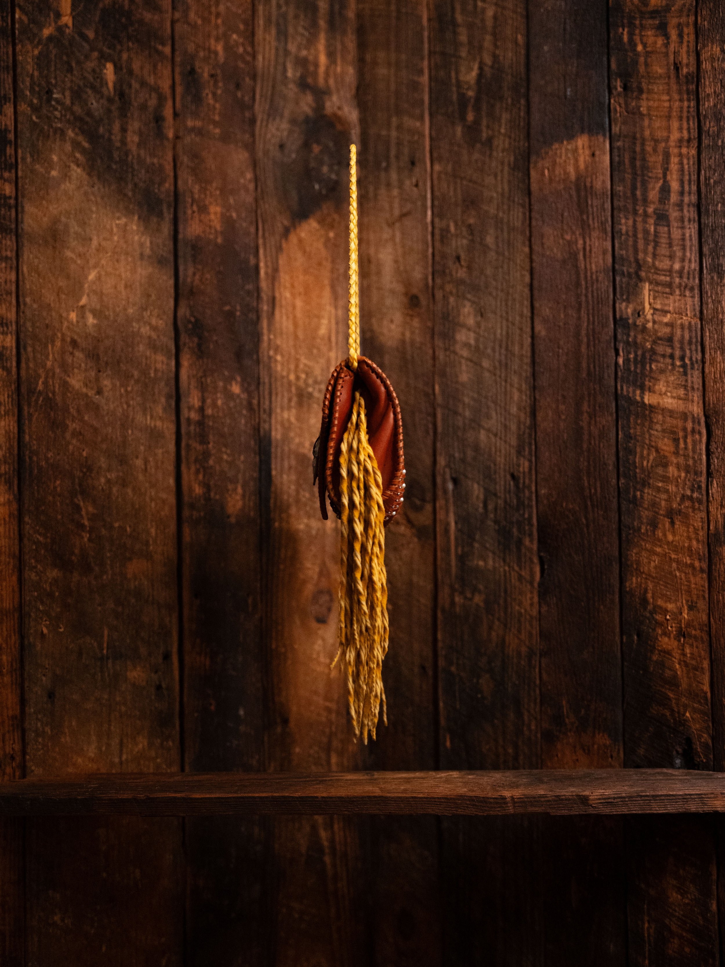 Clutch-Buttercup Hang Side.jpg