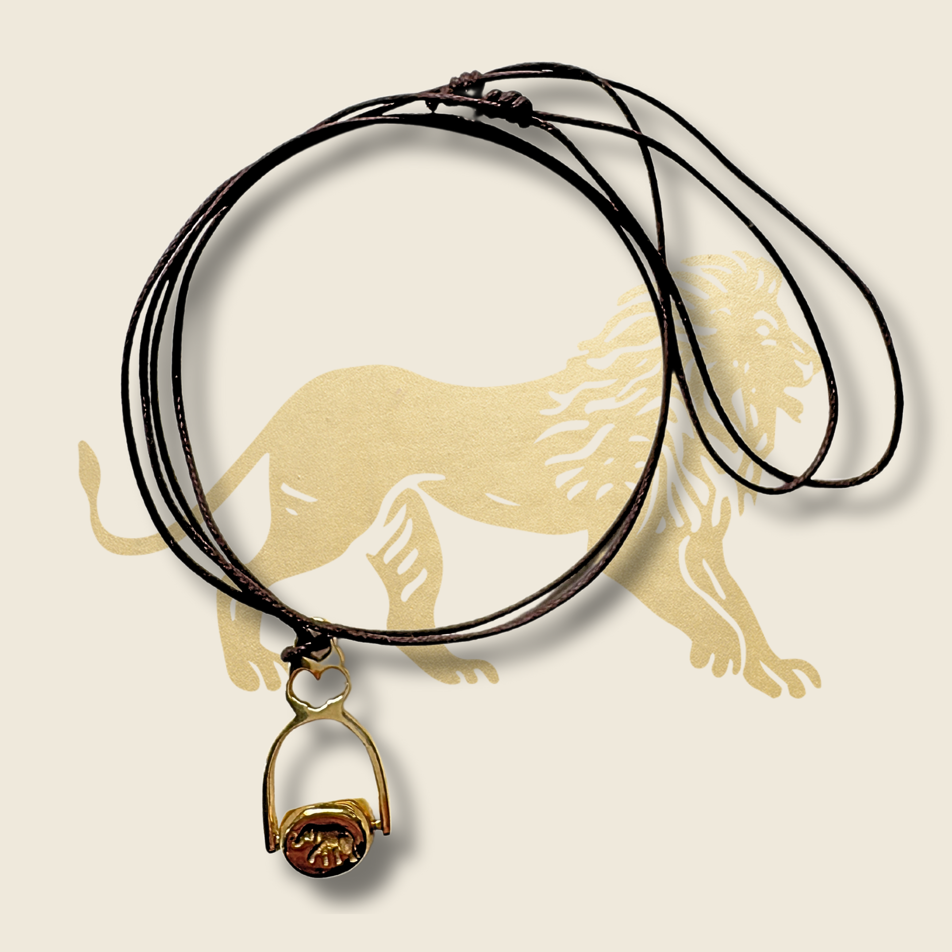WILDER SEAL NECKLACE