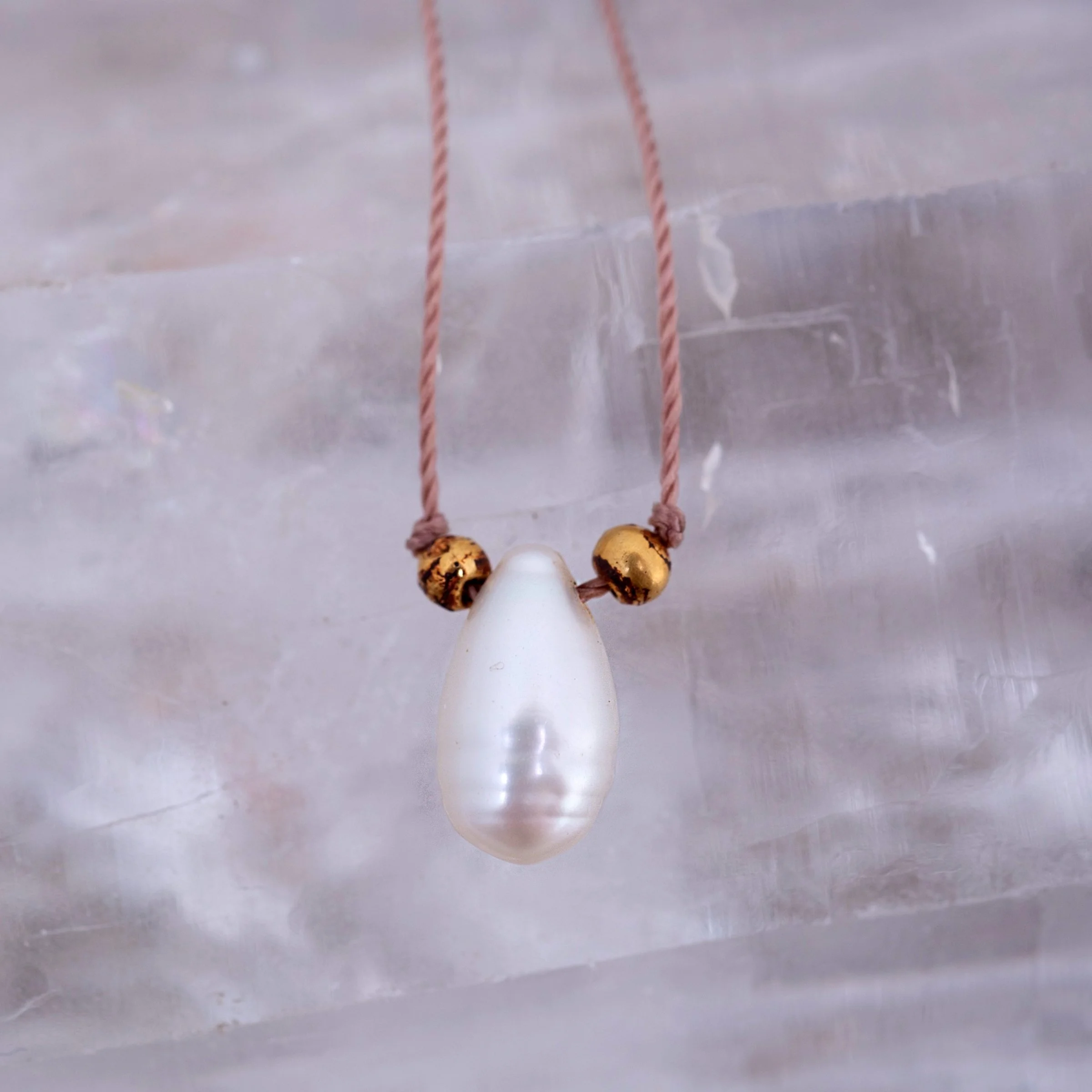 PEARL DROP PENDANT