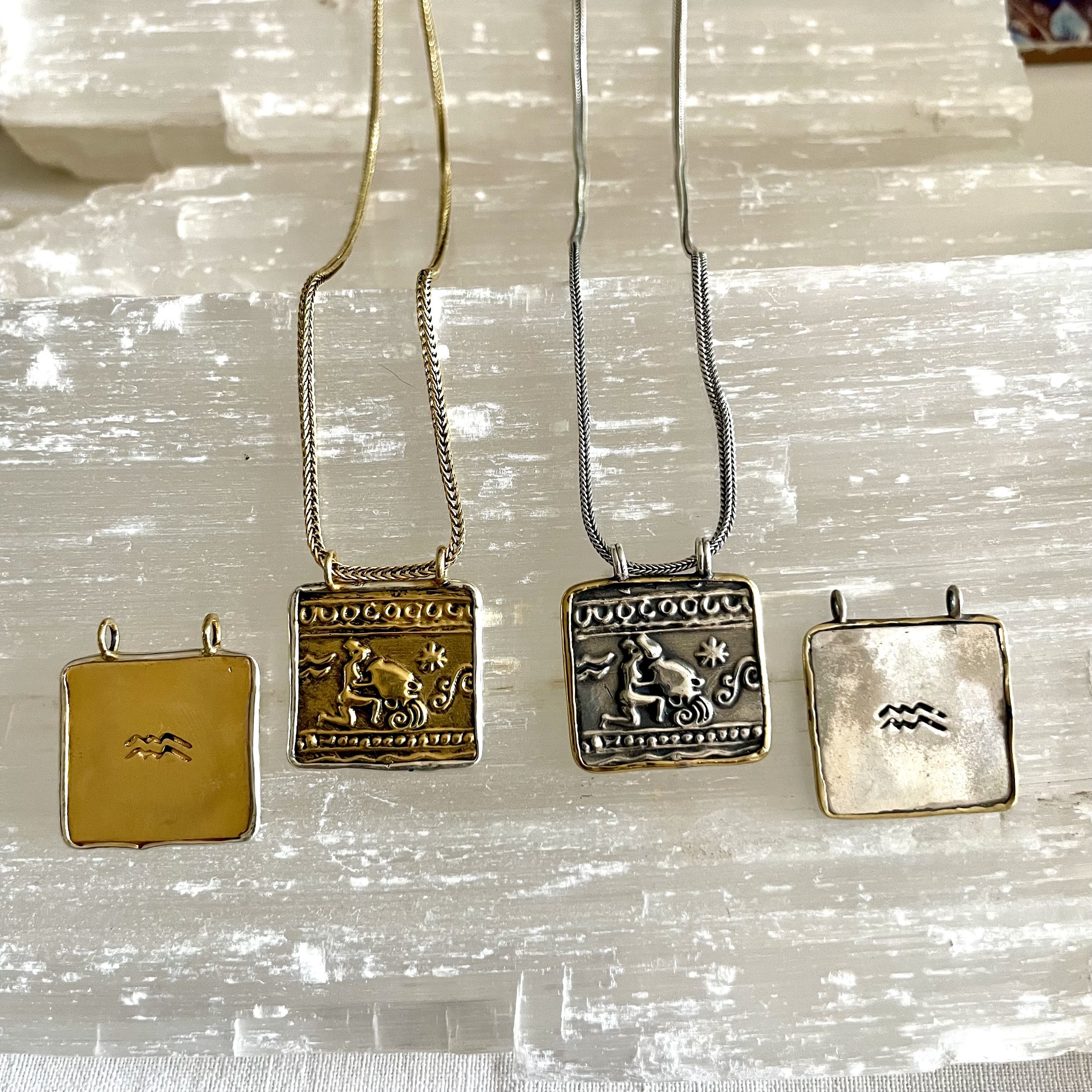 AQUARIUS NECKLACE