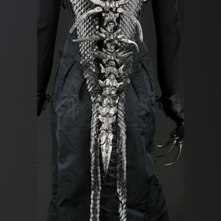 Seventh Son (2016)
Double Vertebra Dress