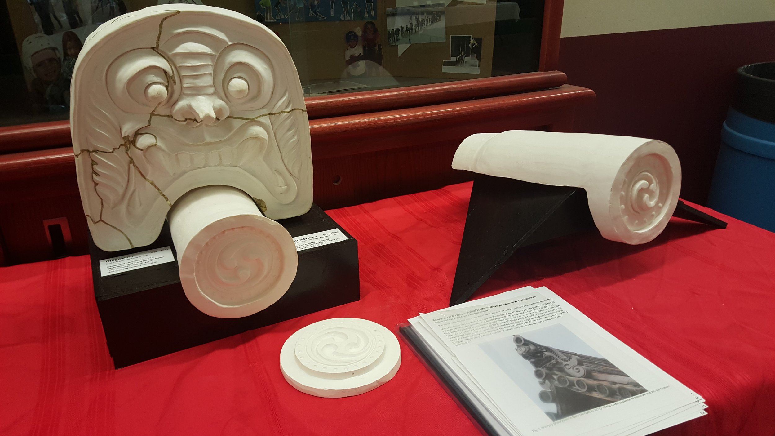 Onigawara and tomoegawara