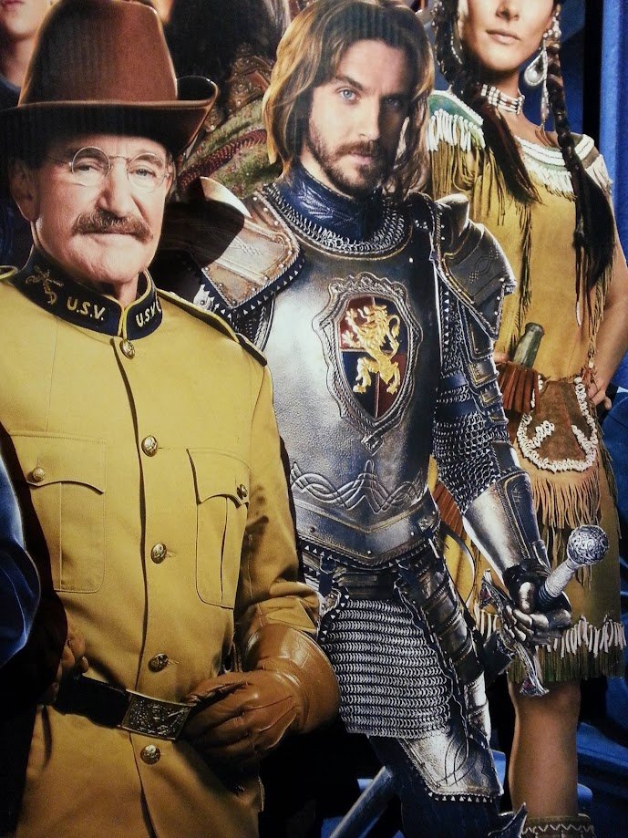 Night at the Museum 3 (2014)
We made 4 shirts for Lancelot.
They were made using square wire stainless steel rings and rubber.