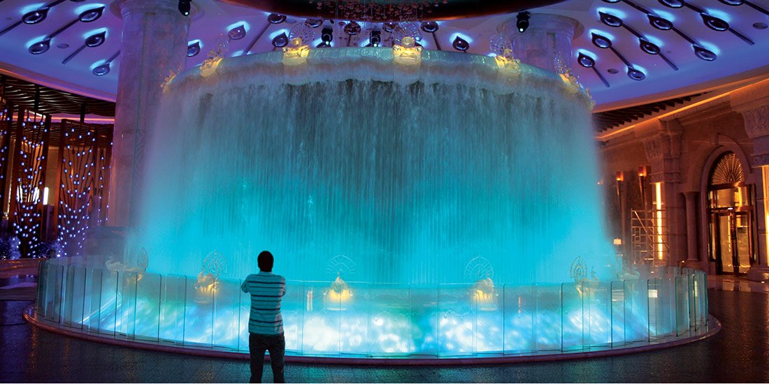 Galaxy Casino, Macau China - HUGE ~20 MILLION RING Chainmail Curtain