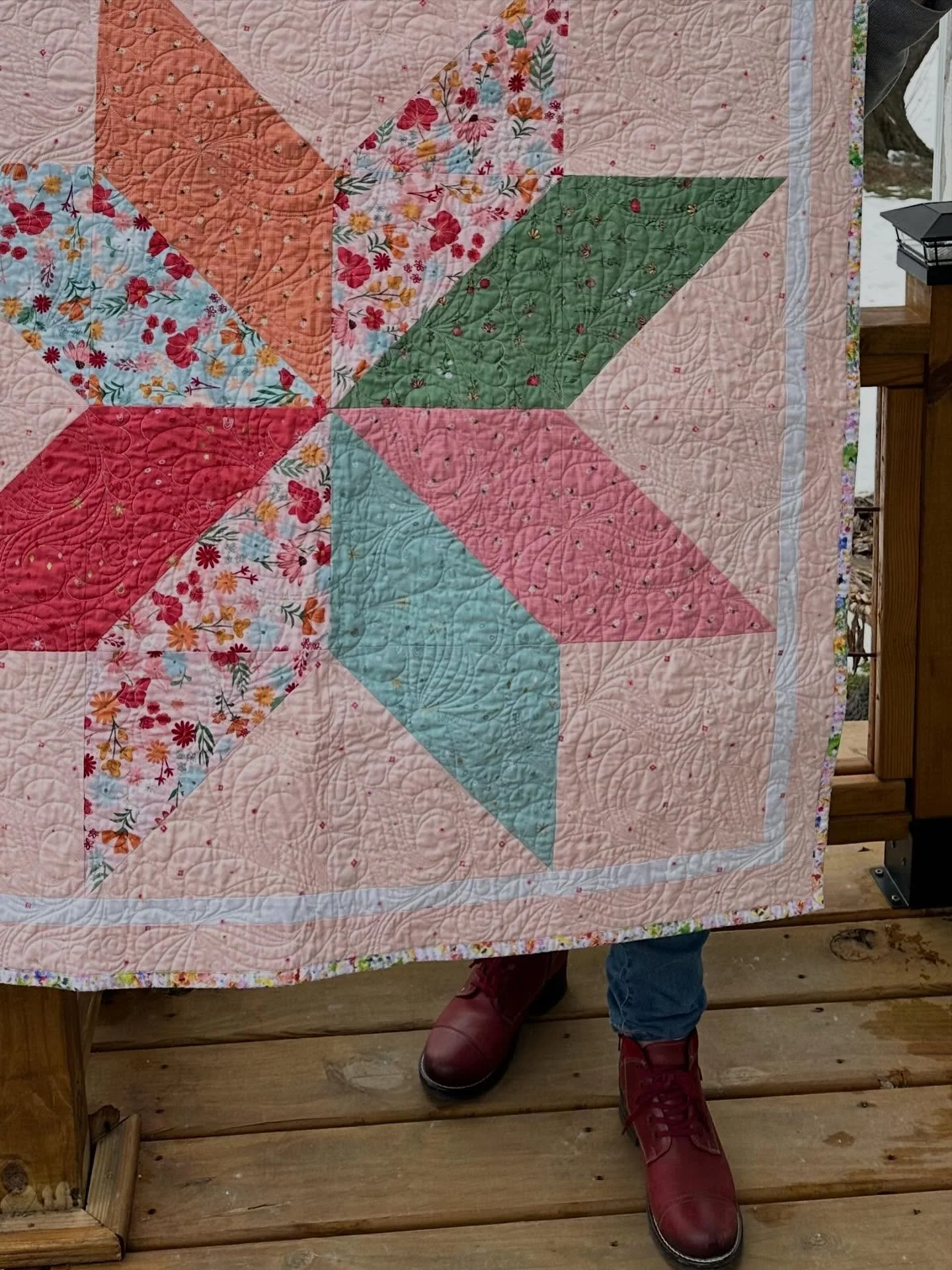 I&rsquo;ve been neglecting Instagram for a bit but the studio has been busy.  Many gifts so I also didn&rsquo;t want to spoil any surprises!  Much more to come in 2026 with some new ideas and fresh content!  #quilting 
#queenbeequilting
#sustainableq