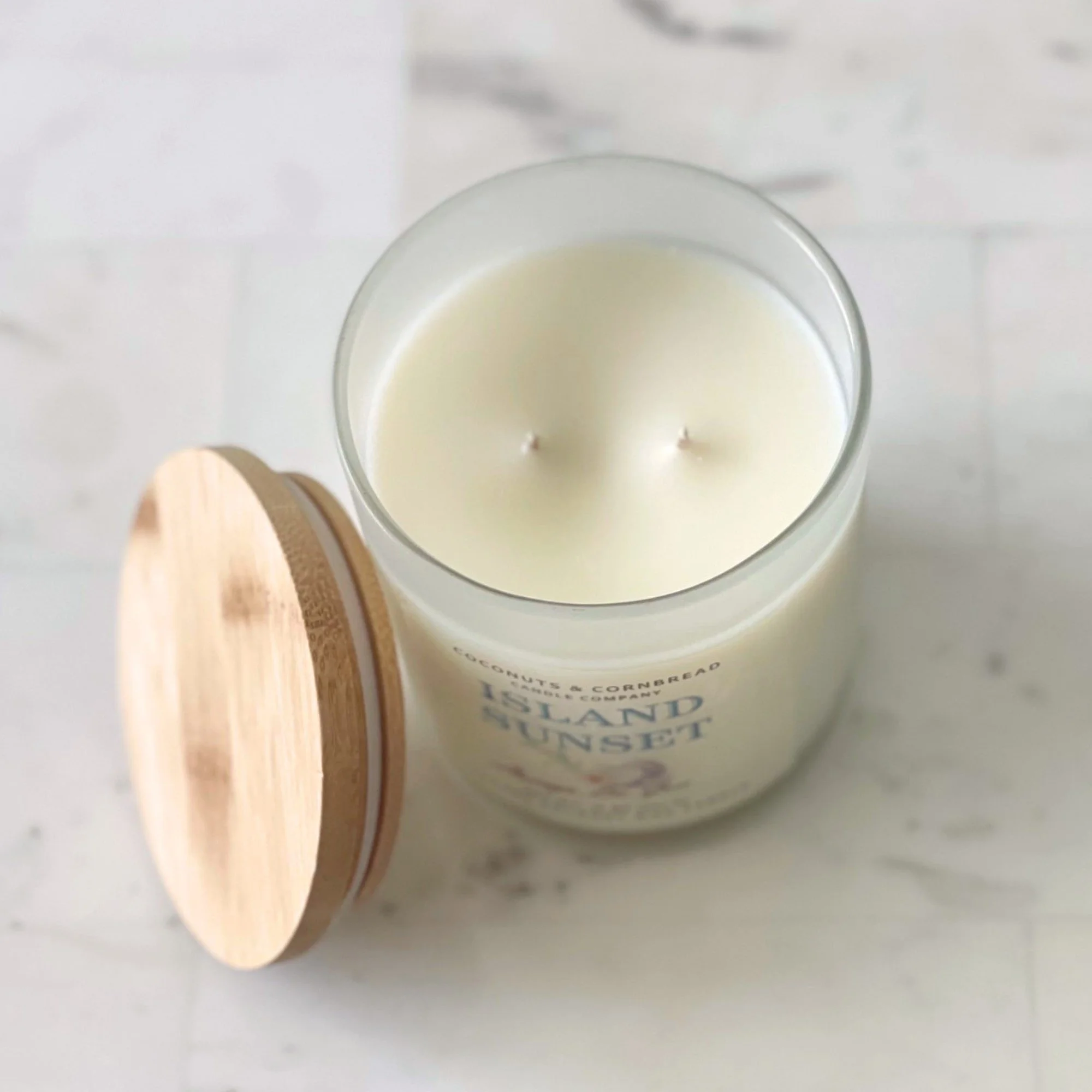 island-sunset-coconut-mango-candle-2-wicks-lid-off