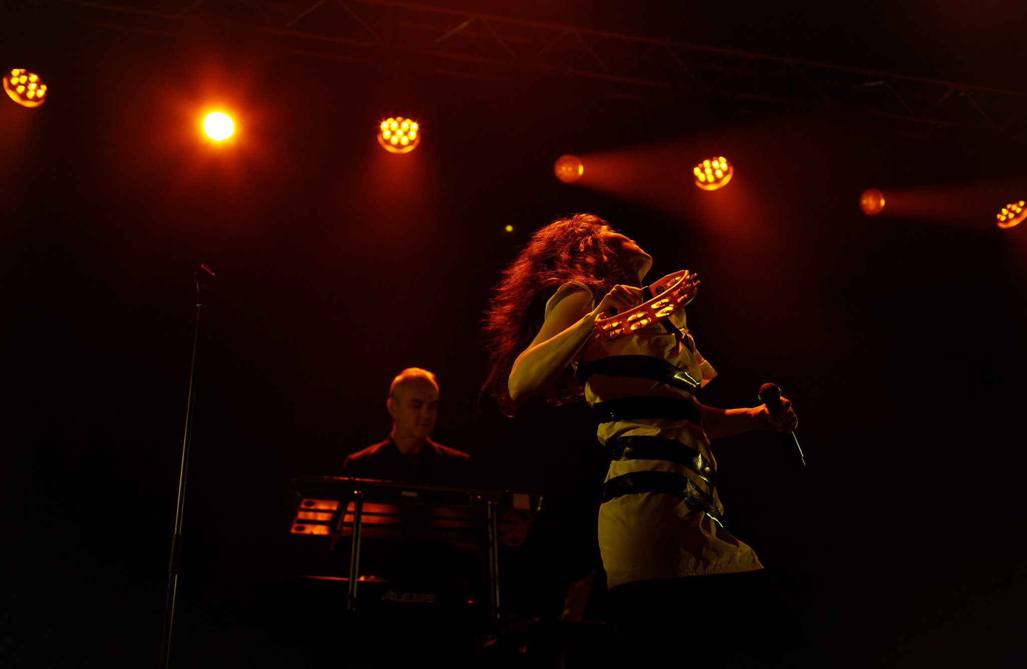 Nouvelle Vague koncerto akimirkos