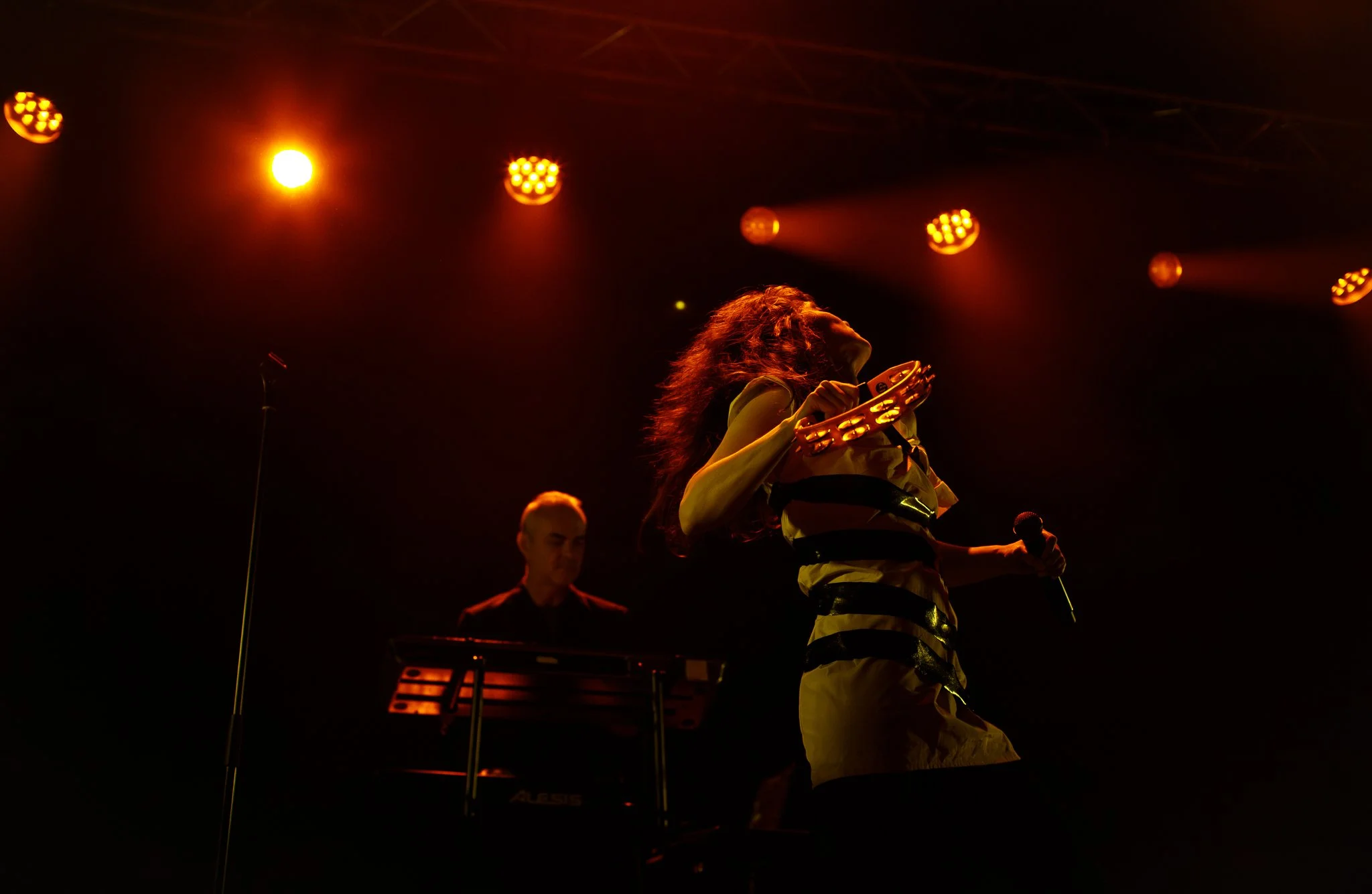 Nouvelle Vague koncerto akimirkos