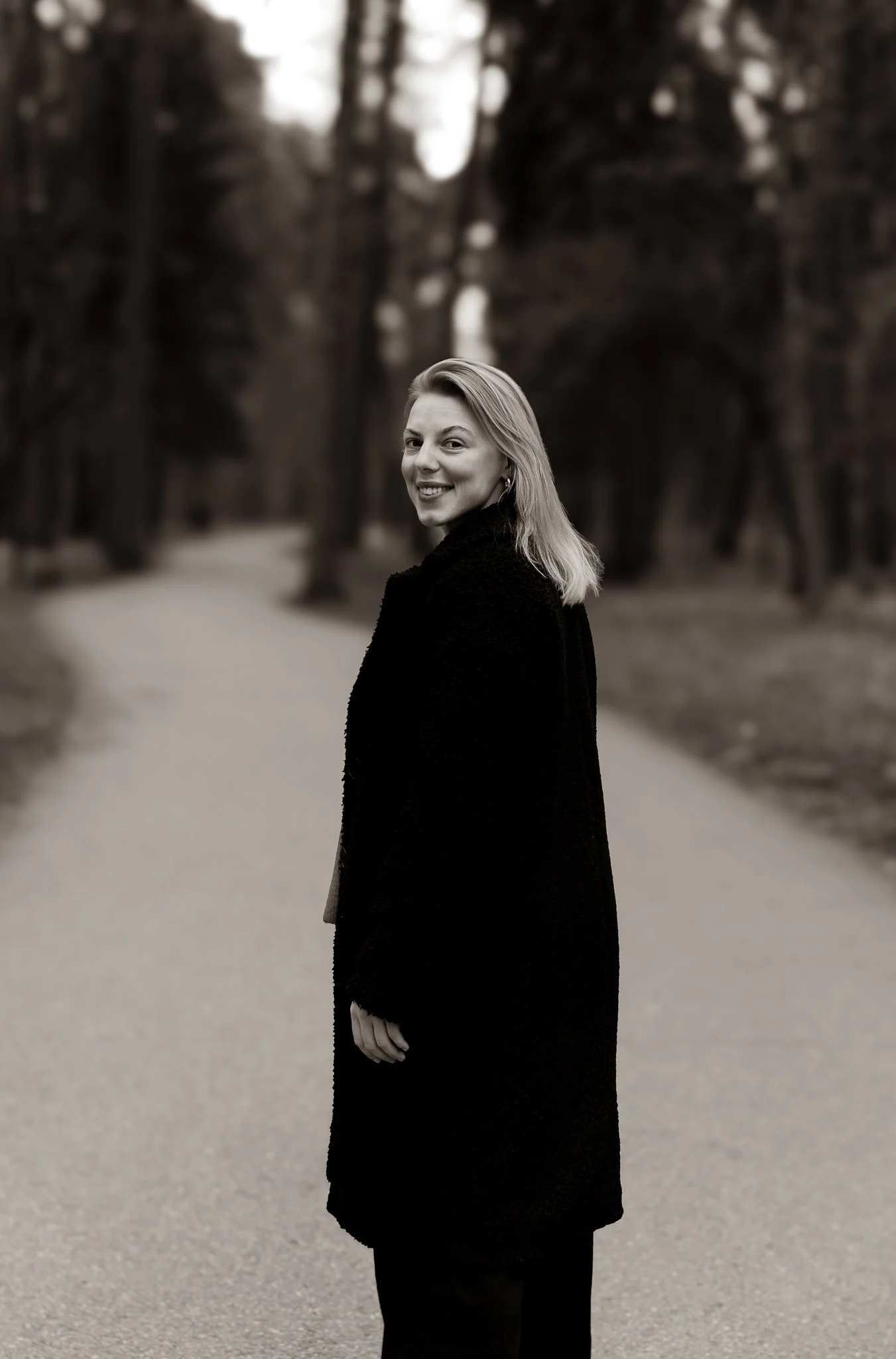 Monikos black & white portretas