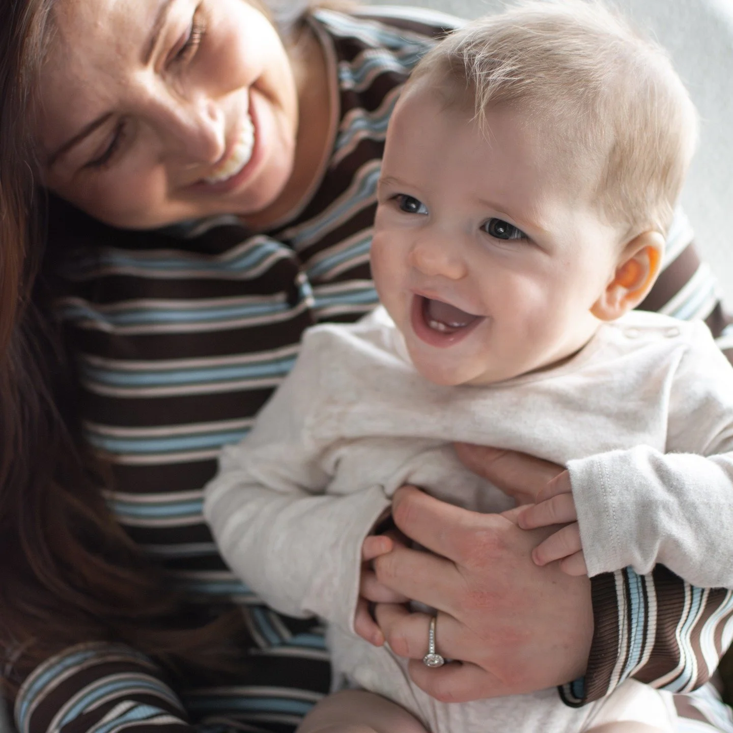 In home sessions... Capturing all the magic between mum and baby ✨