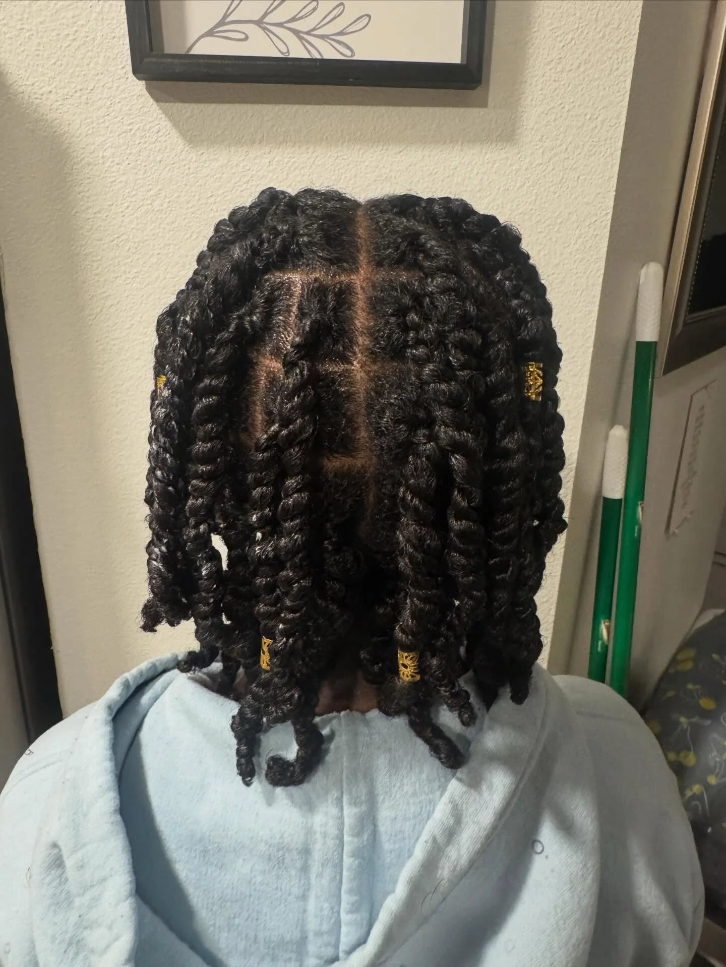 Fresh twists done before Christmas! Longest and thickest hair to date, was seamless and done in about 2 1/2 hours #hair #twist #curly #curlygirlmethod #blackexcellence