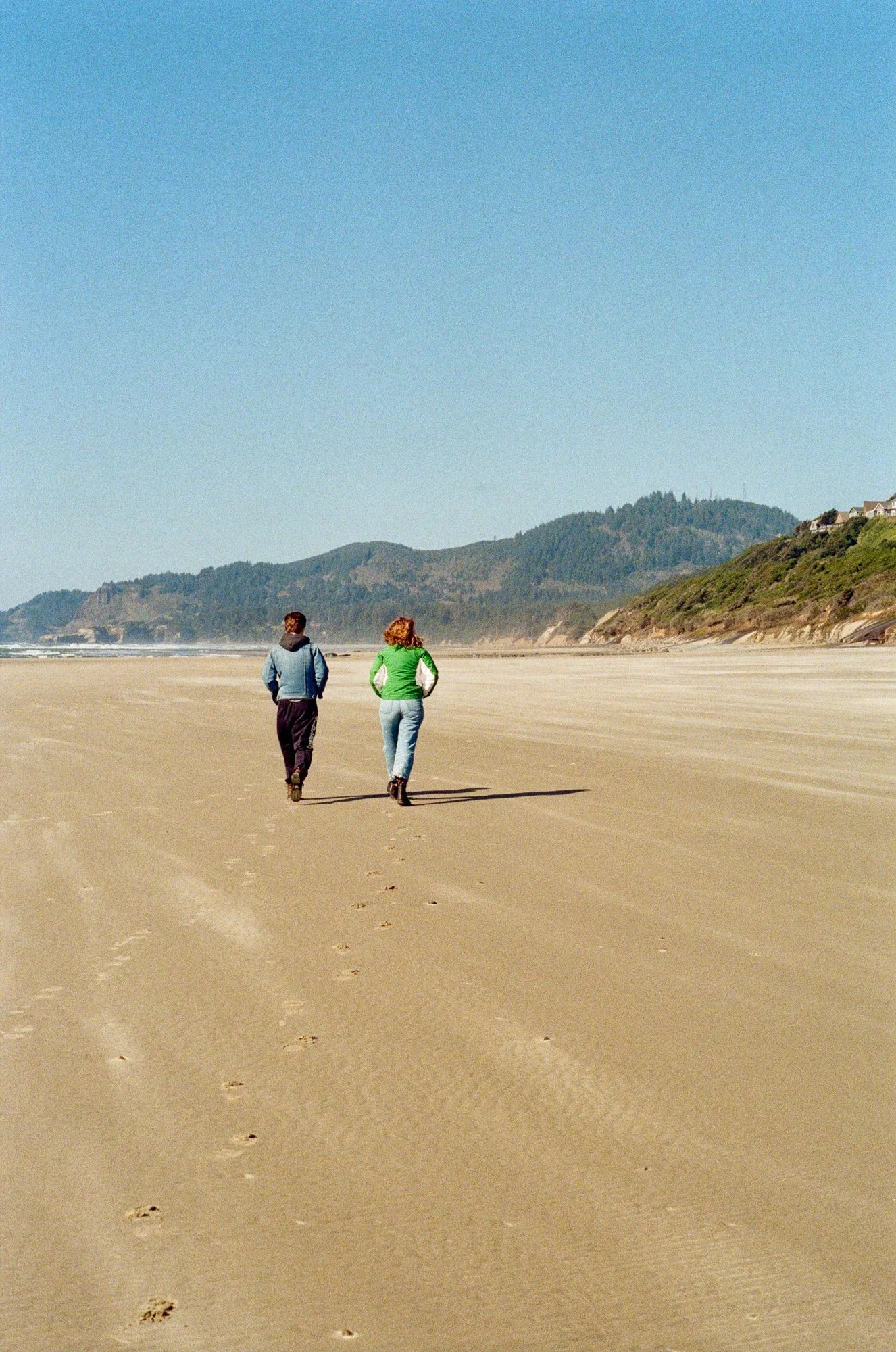 cyn izzy beach oregon-344.jpg