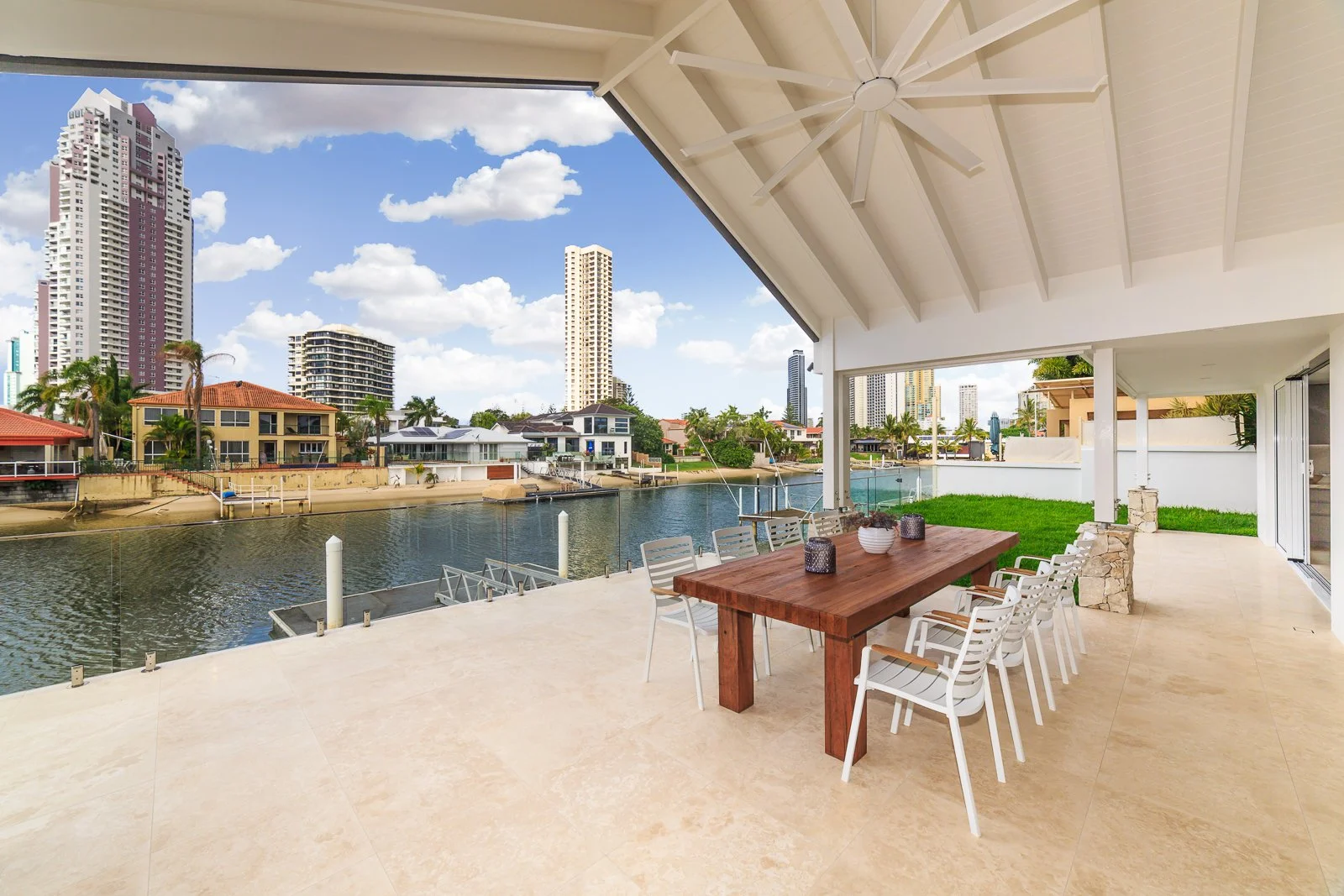 WEB_17 Seafarer Court, Surfers Paradise-25.jpg