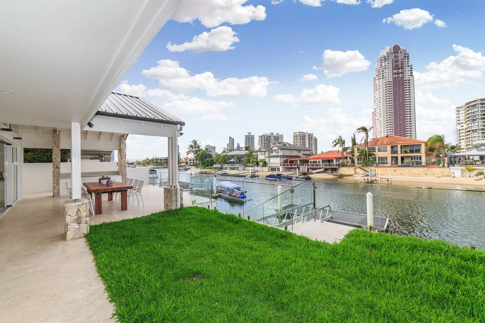 WEB_17 Seafarer Court, Surfers Paradise-26.jpg