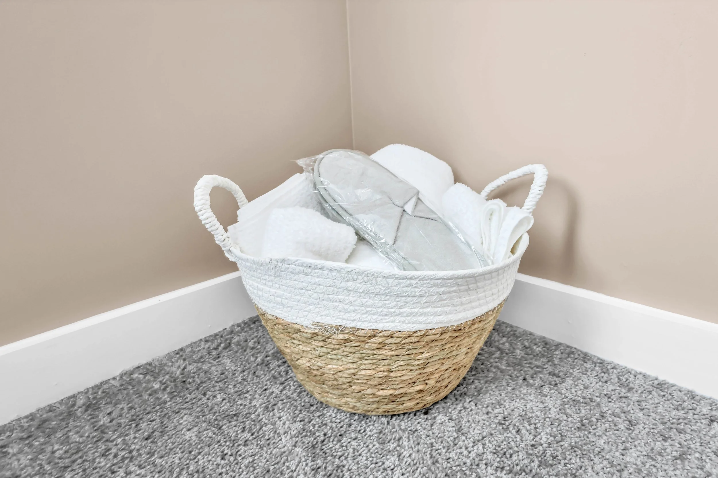 Clarksville pet friendly furnished rental Clarksville insurance housing Clarksville TN ALE housing Clarksville temporary housing after house fire Clarksville insurance relocation housing displacement housing