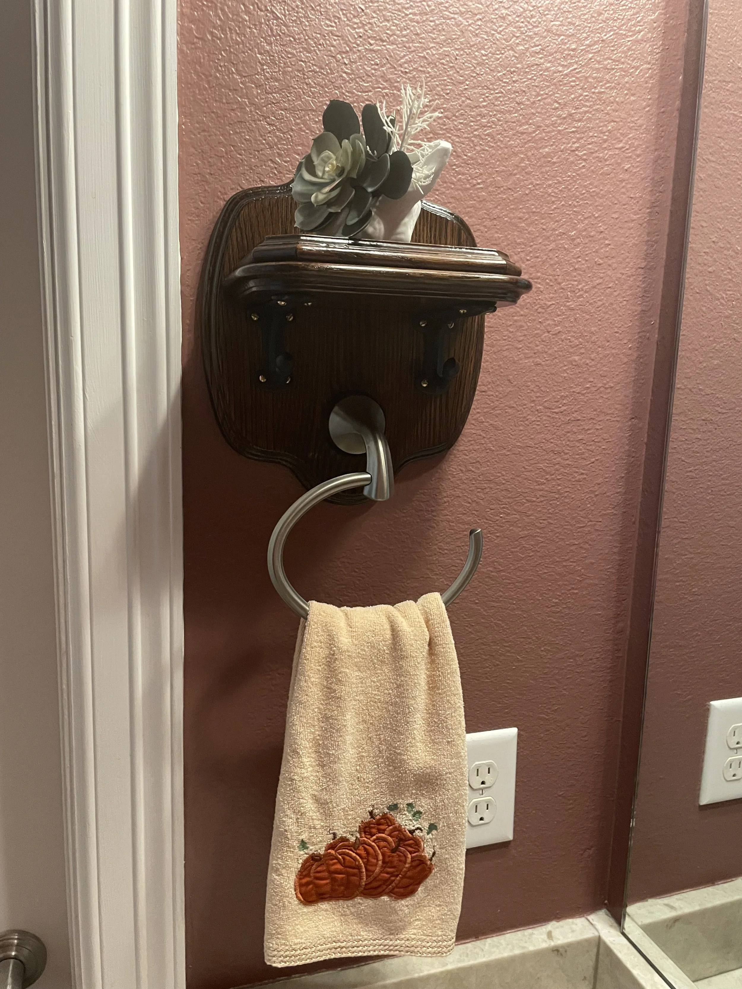 "The Wall Furniture Rustic" --- Shelf / Towel Holder / multi display