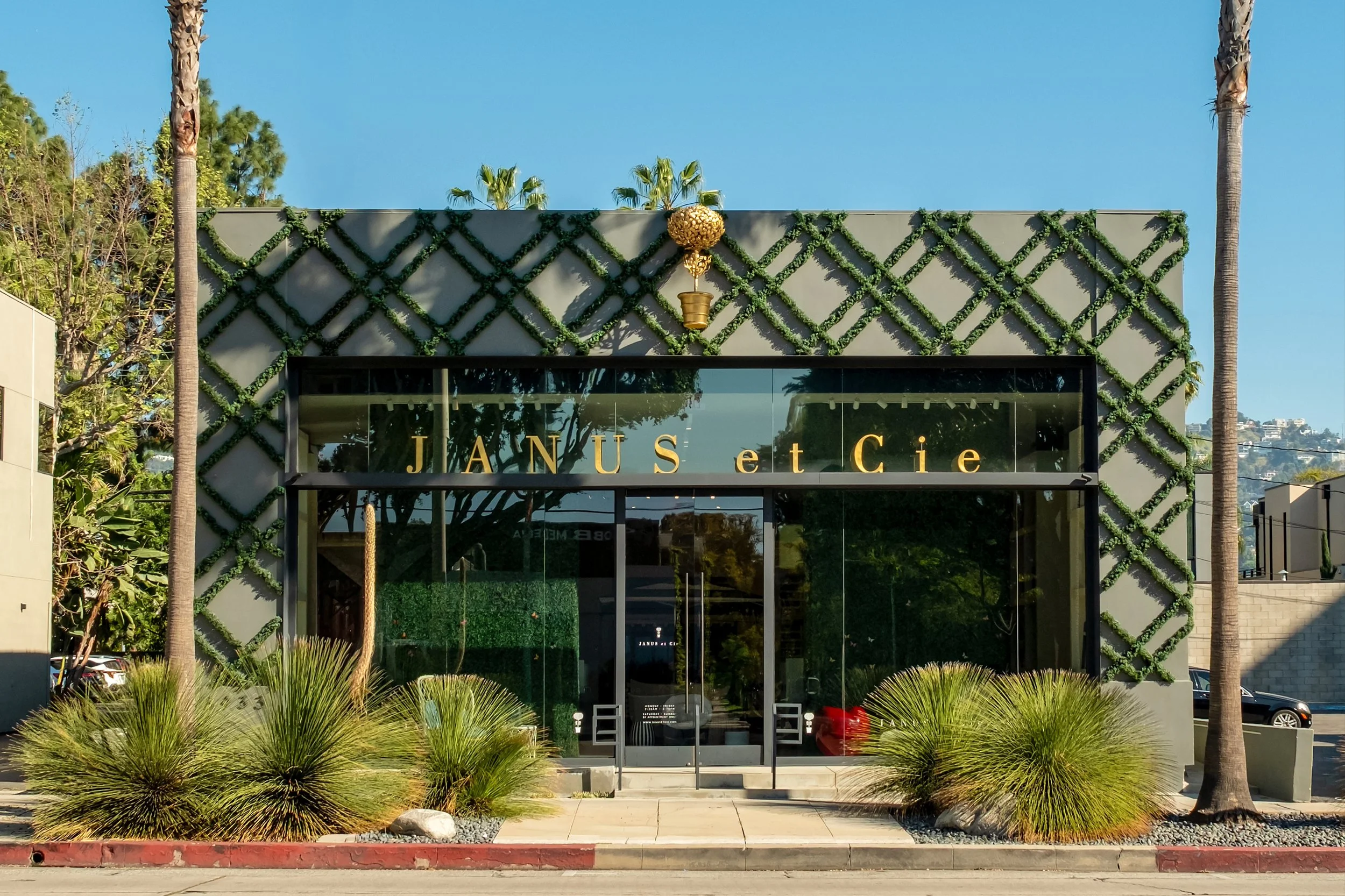 JANUS et Cie Beverly Blvd