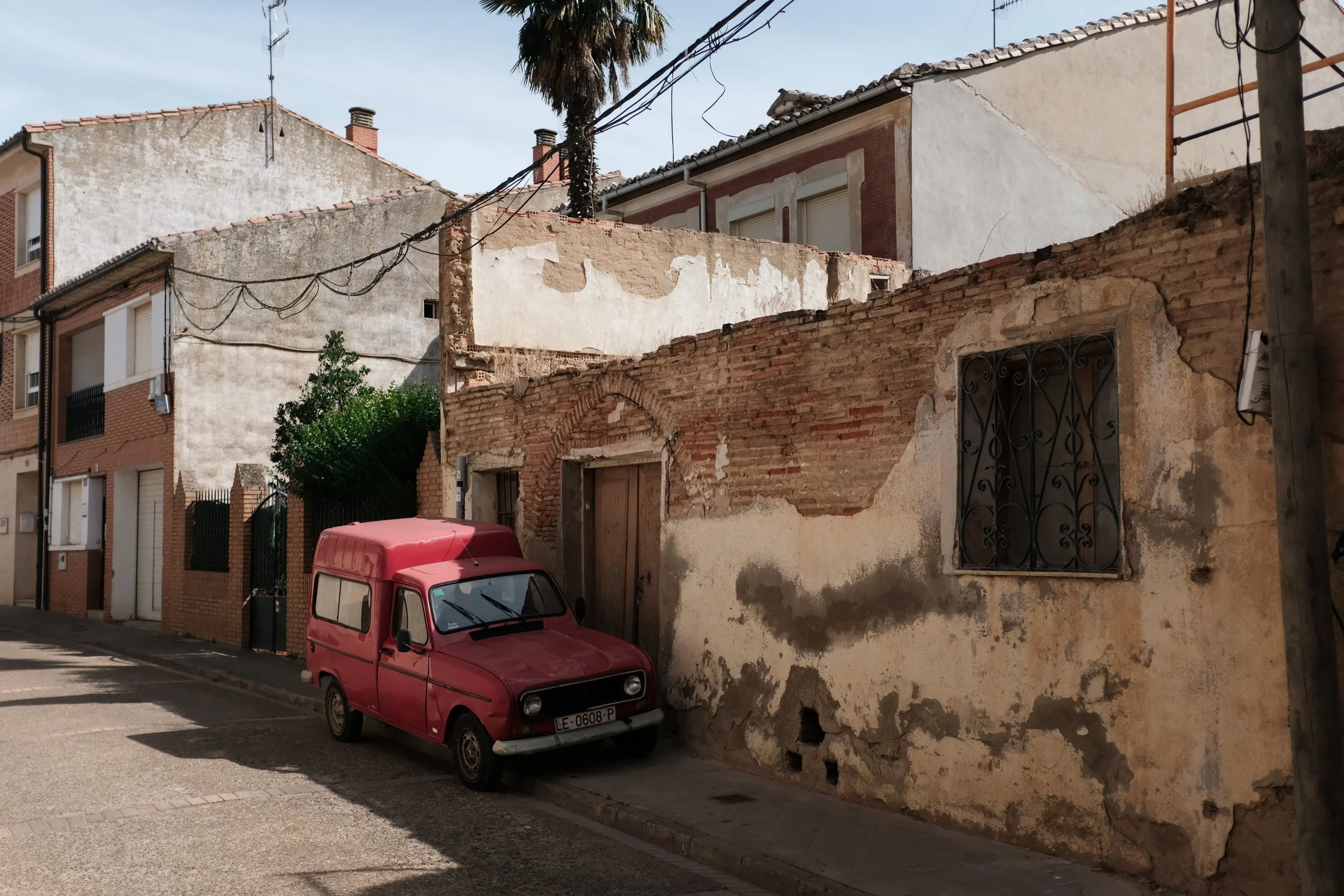 Spanish Old Car.jpg