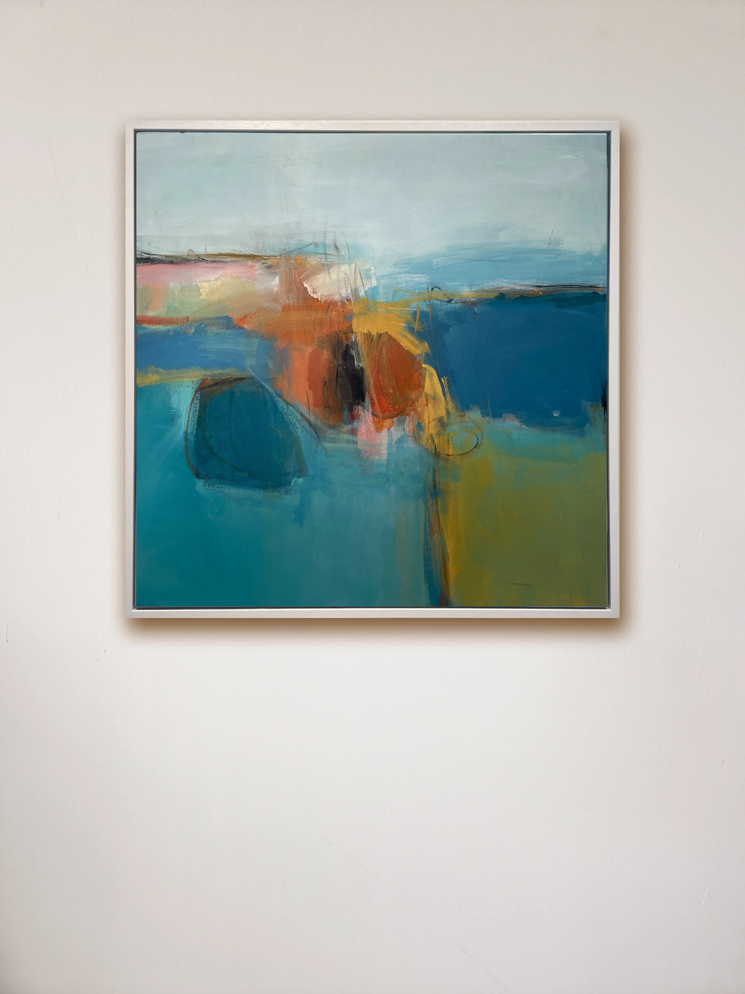 clear horizon 80 x 80cm on wall.jpg