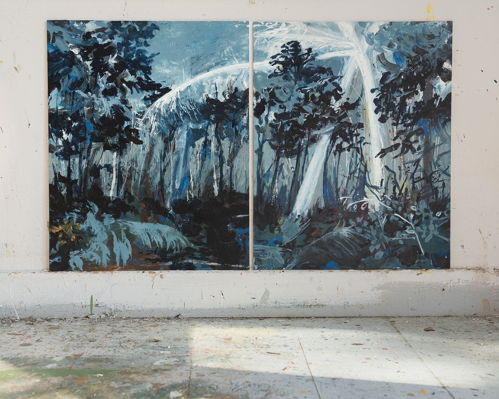 Georgia Elliott_Let the light in_studio shot.jpg