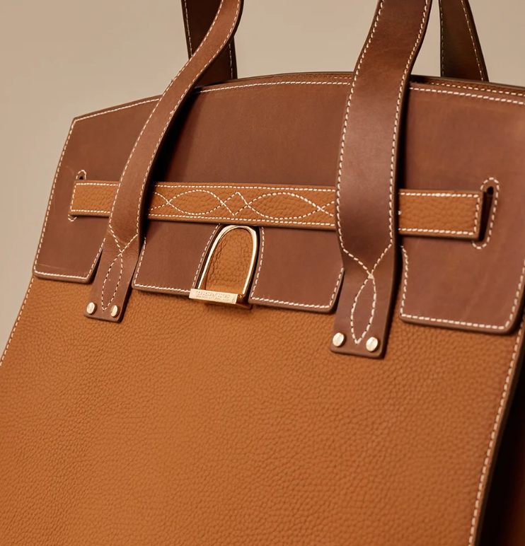 Stable tote2.png