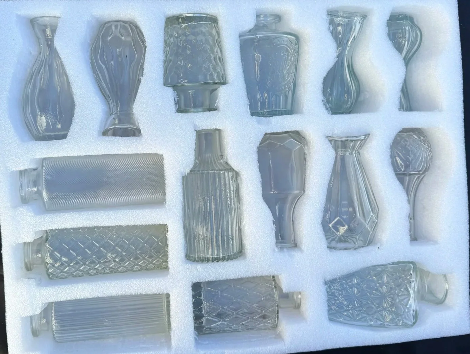 Bud Vases Assortment Set
Pickup or Delivery — $0.50 each

(includes a mix of assorted bud vases in varying shapes and sizes - delivery fee based on mileage)