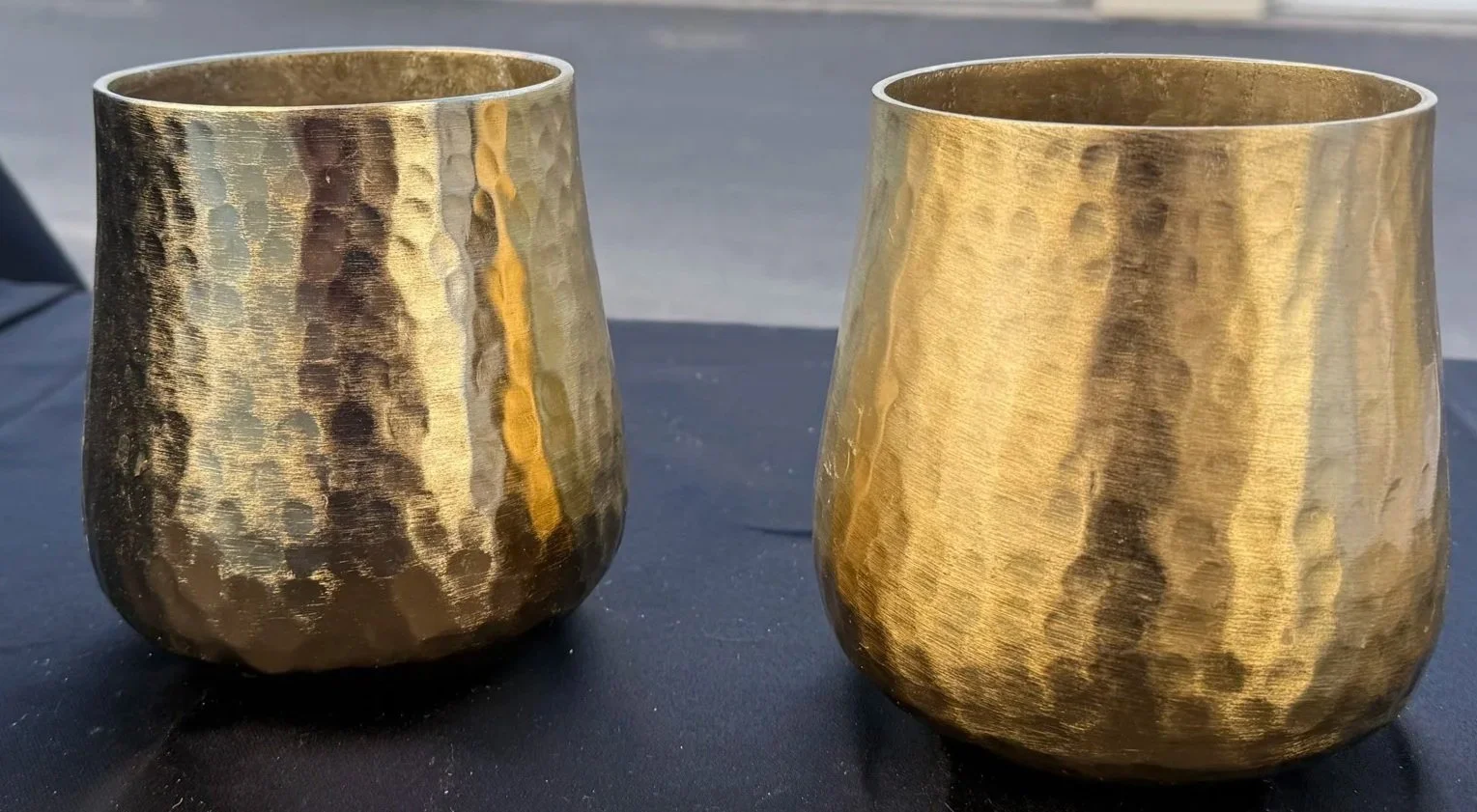 Gold Large Votives/Small Vases
Pickup or Delivery — $2 each

(ideal for bar setups, utensils, or decorative use - delivery fee based on mileage)