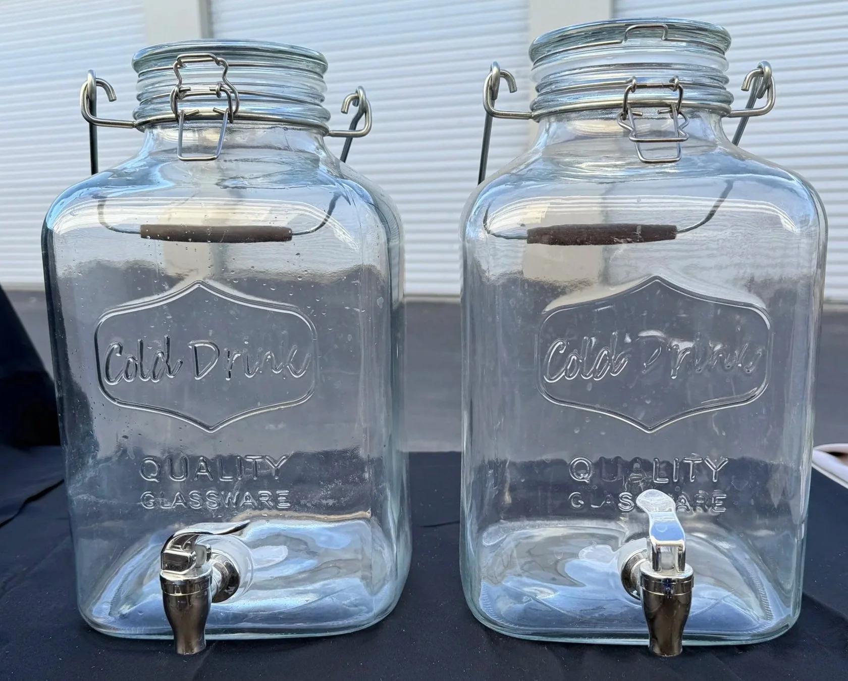 Glass Drink Dispensers
Pickup or Delivery — $8 each

(delivery fee based on mileage)