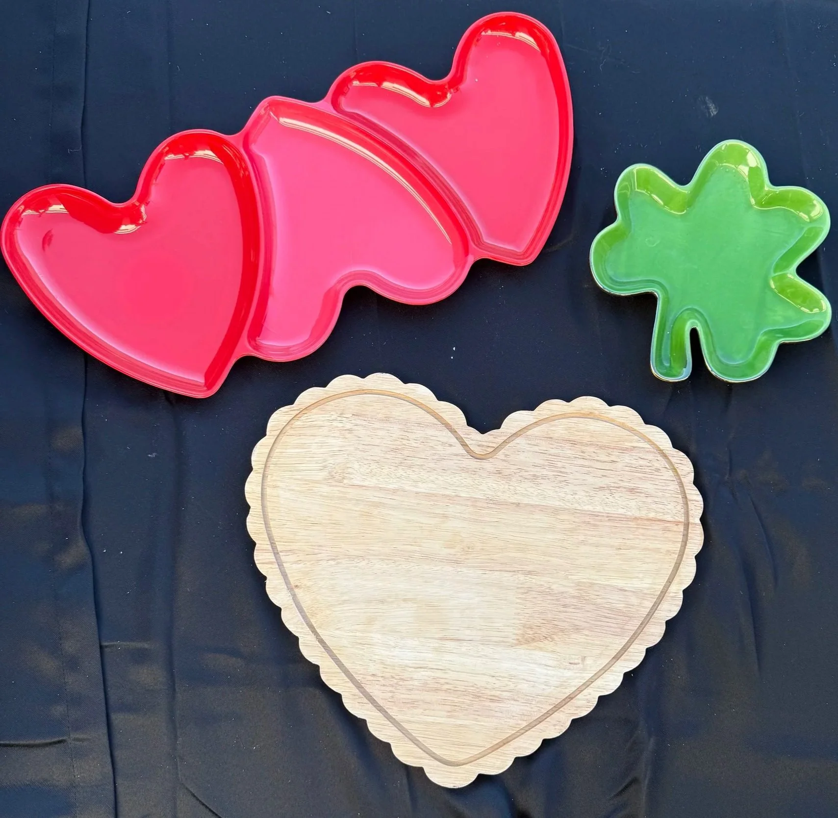 Acrylic / Themed Seasonal Decor
Pickup or Delivery — $2 each

(delivery fee based on mileage)