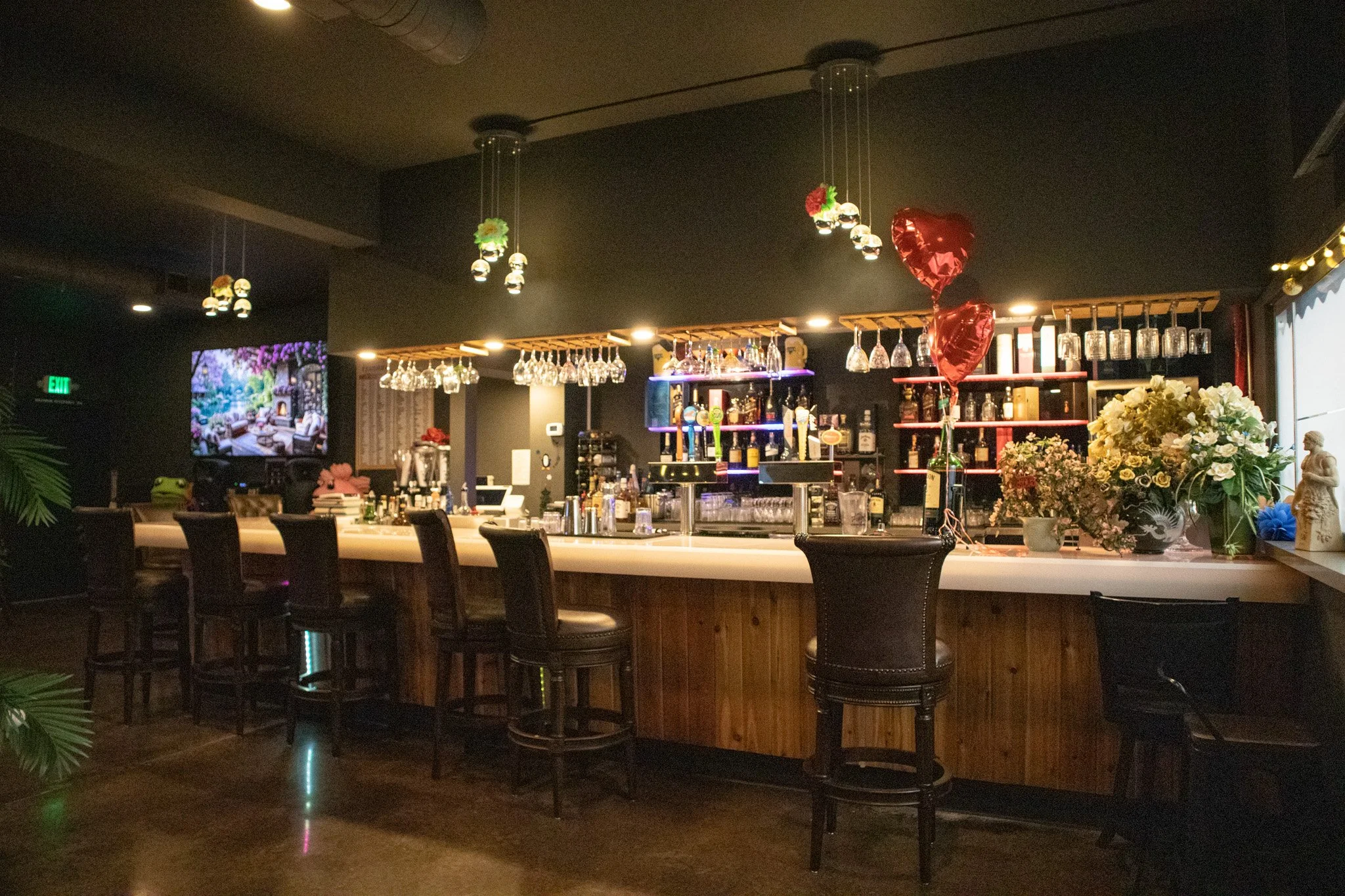 PDK corp_Federal Way_Sushi Hiro_Tenant Improvement_bar side.jpg